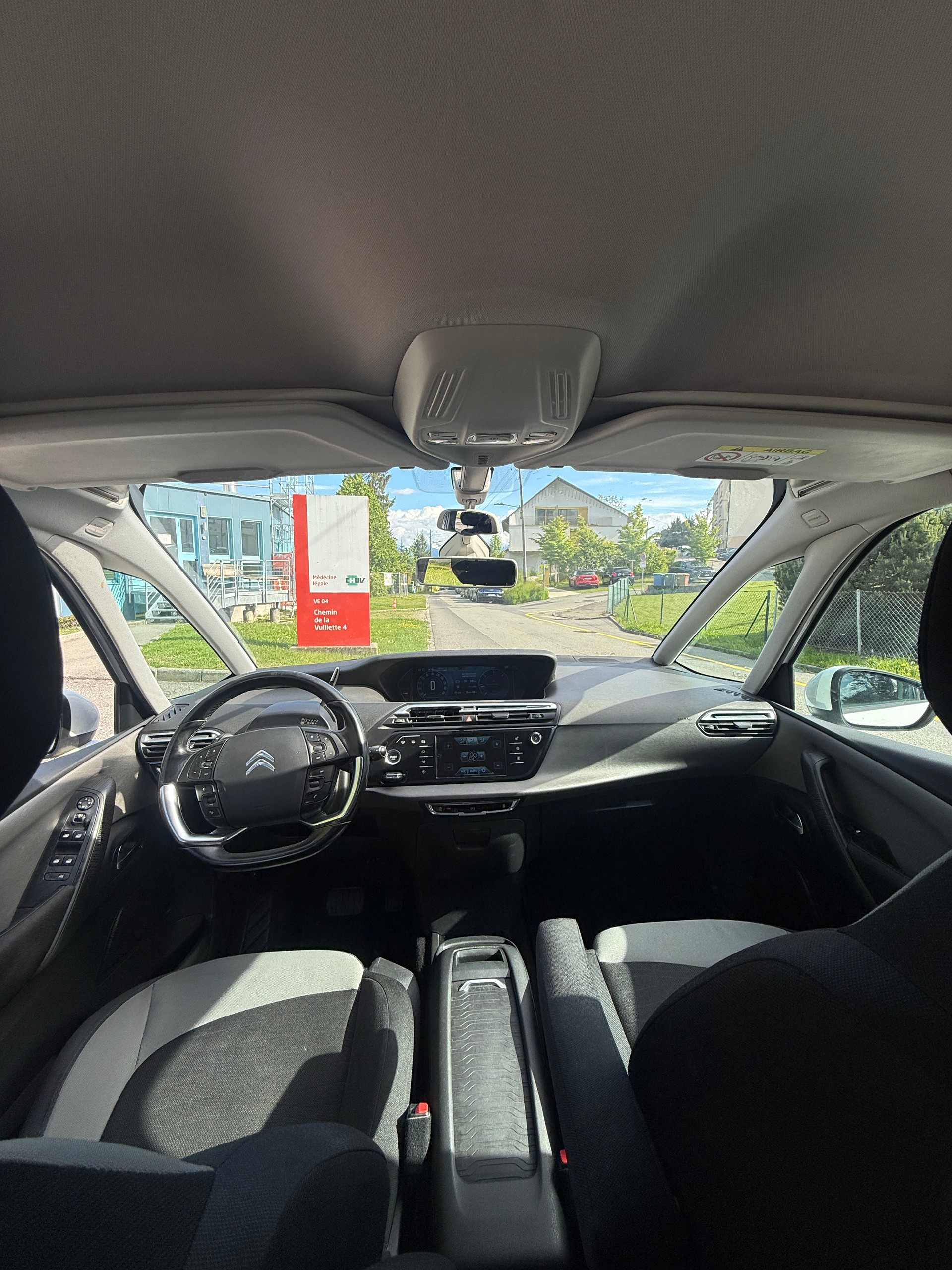 CITROEN Grand C4 Picasso 1.6 BlueHDi Intensive EAT6-image-6