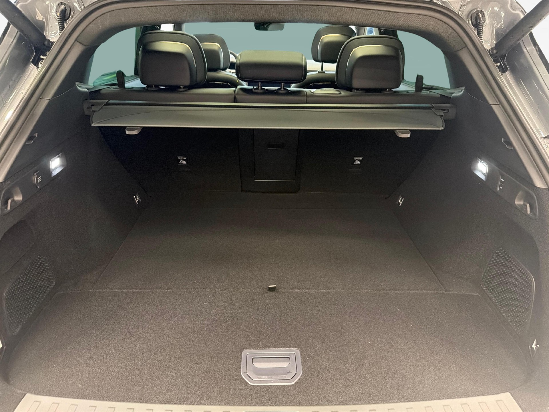ZEEKR 7X Privilege AWD-image-11