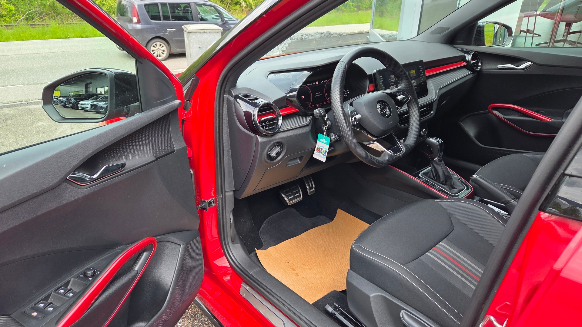 SKODA Fabia 1.0 TSI Monte Carlo DSG-image-10