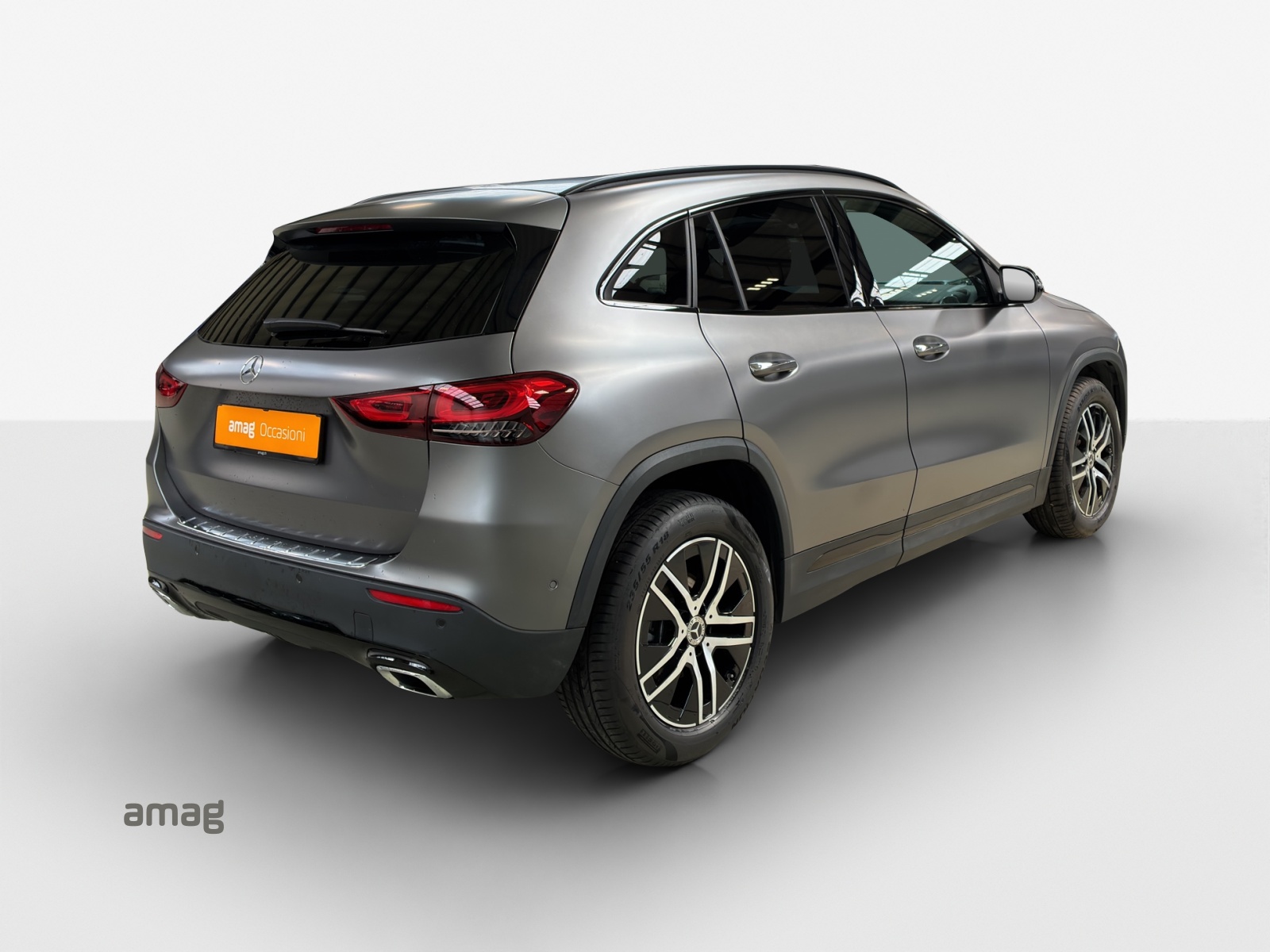 MERCEDES-BENZ GLA 200 Progressive 7G-DCT-image-4
