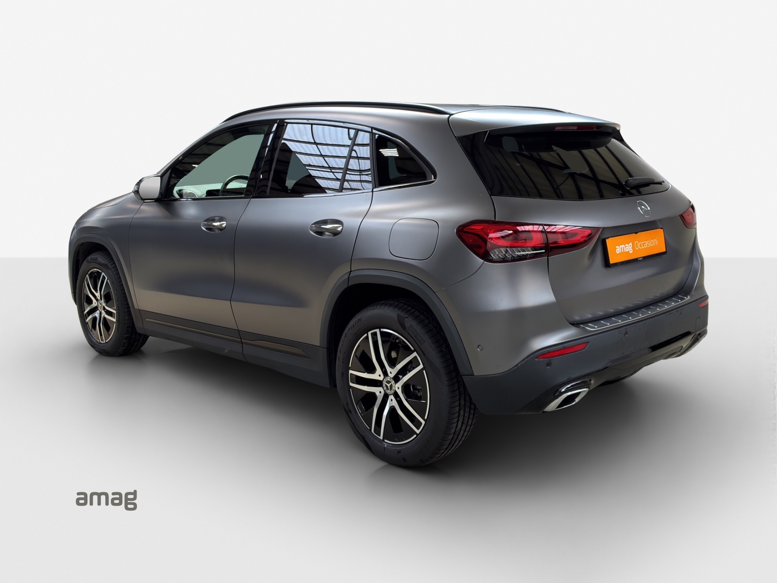 MERCEDES-BENZ GLA 200 Progressive 7G-DCT-image-2