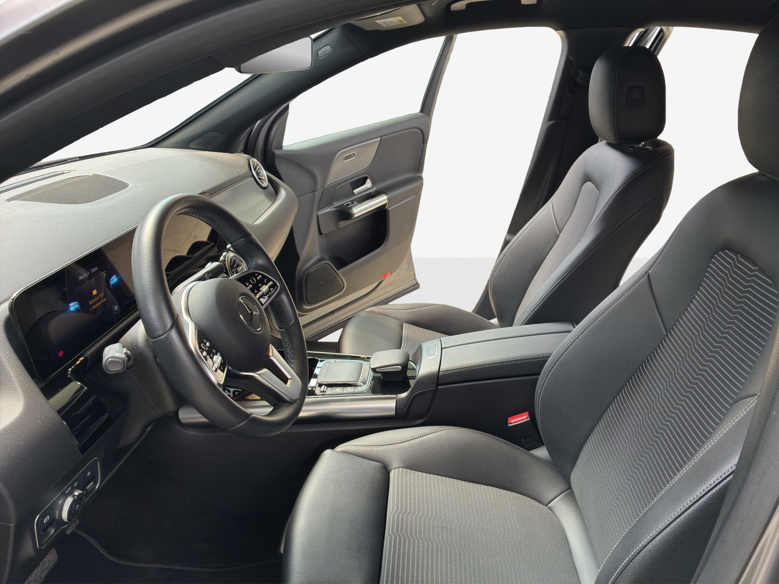 MERCEDES-BENZ GLA 200 Progressive 7G-DCT-image-7