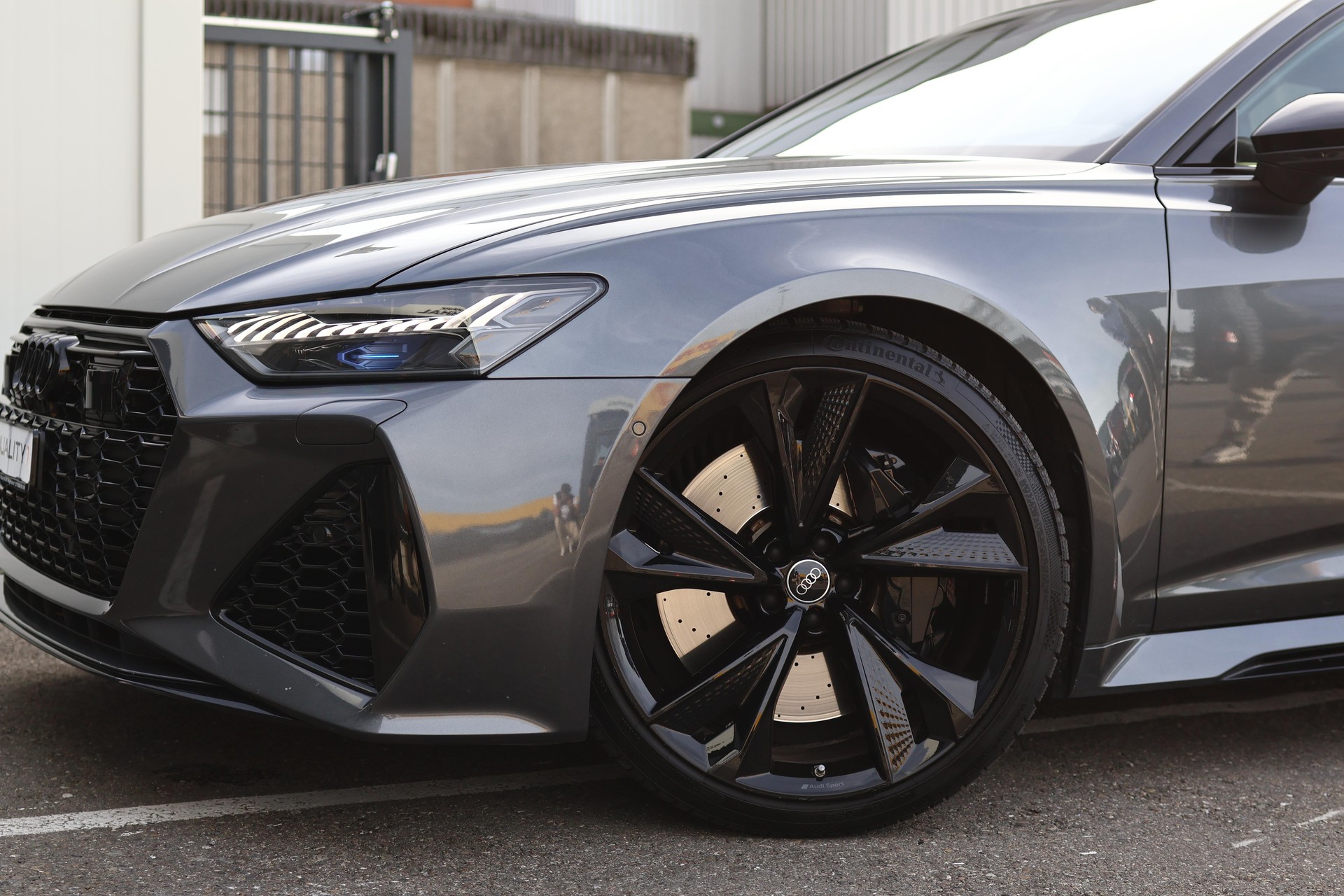 AUDI RS6 Avant 4.0 V8 TFSI quattro T-Tronic * RS DYNAMIKPAKET * SPORTABGASANLAGE * PANORAMADACH *-showroom-element-2