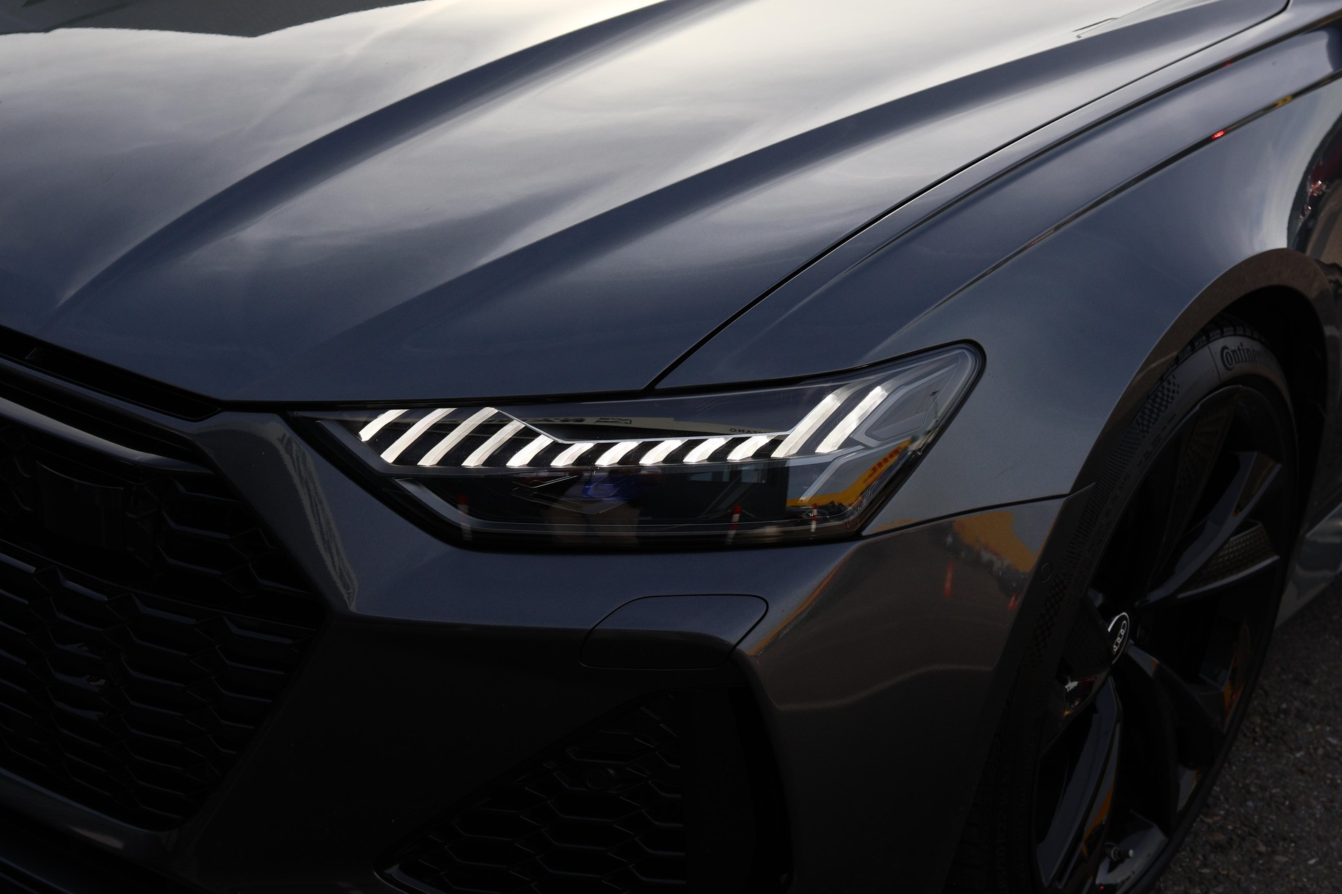 AUDI RS6 Avant 4.0 V8 TFSI quattro T-Tronic * RS DYNAMIKPAKET * SPORTABGASANLAGE * PANORAMADACH *-showroom-element-1