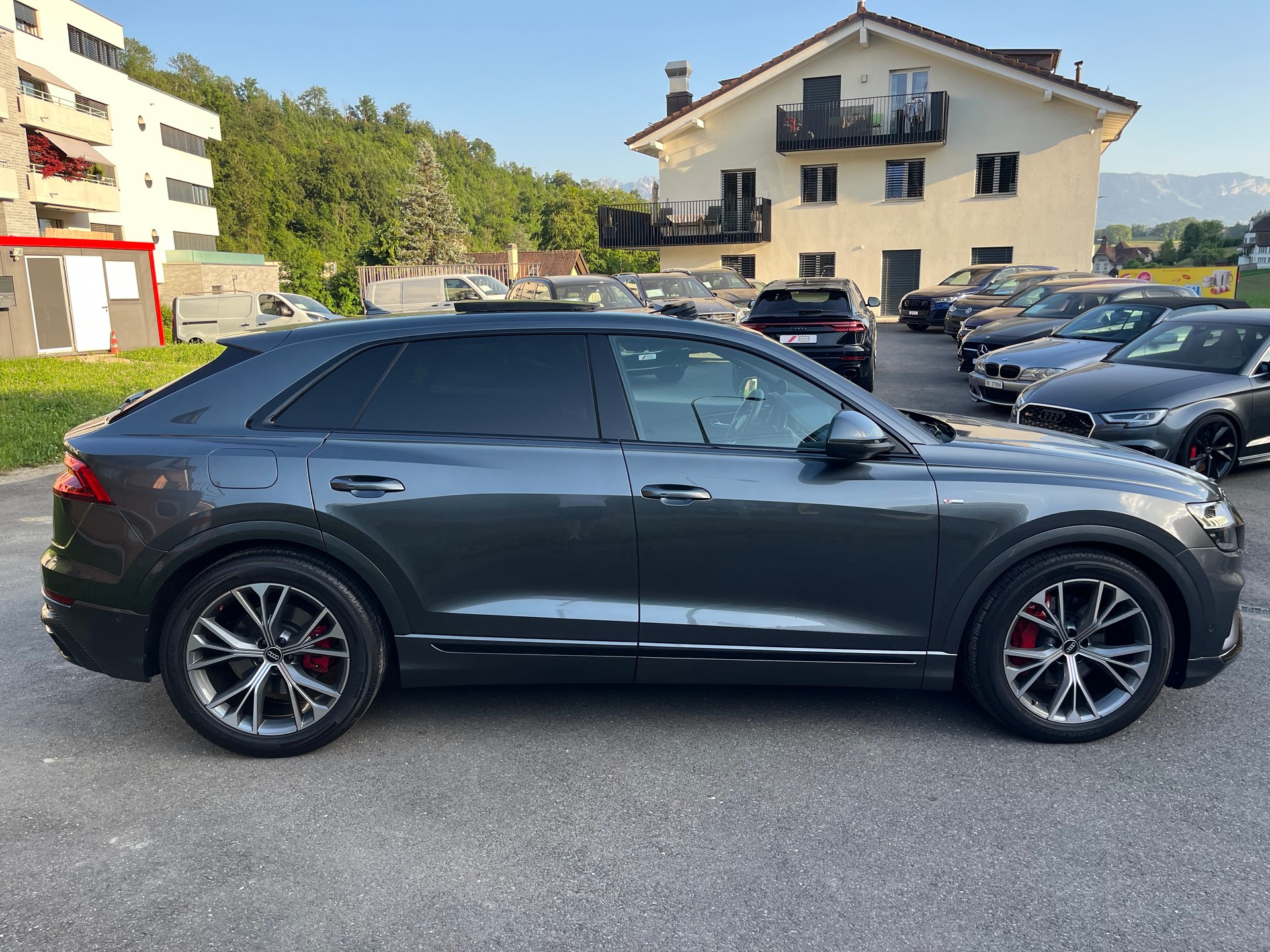 AUDI Q8 50 TDI quattro tiptronic-image-1