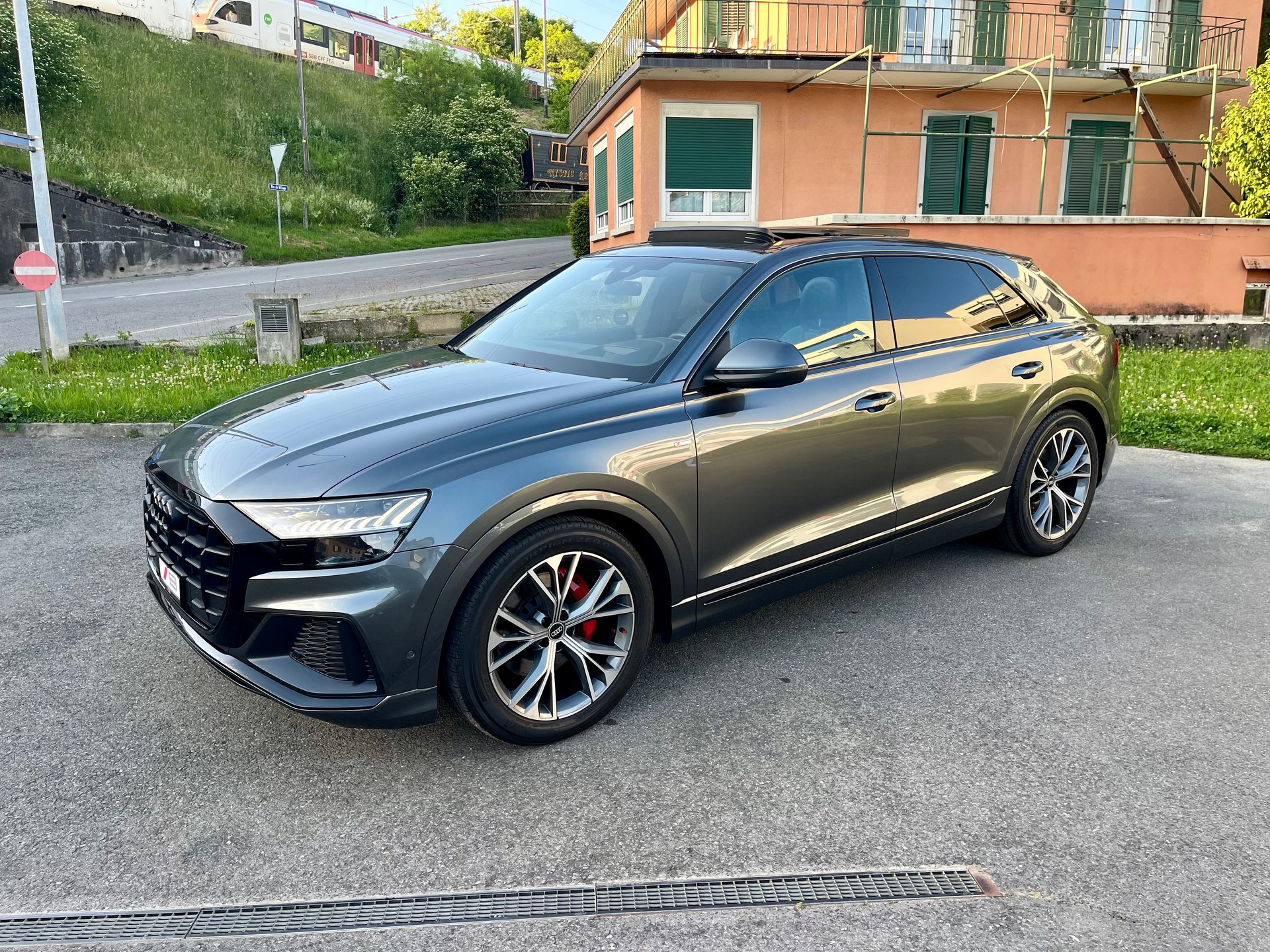 AUDI Q8 50 TDI quattro tiptronic-image-3