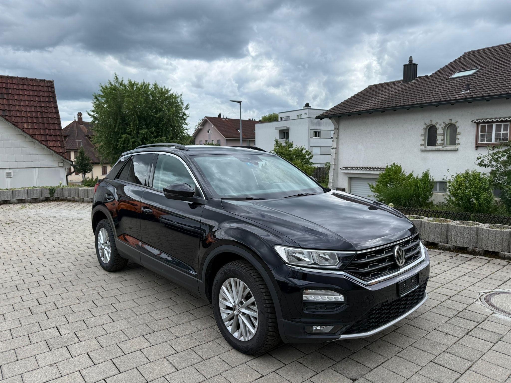 VW T-Roc 1.0 TSI — slika 2