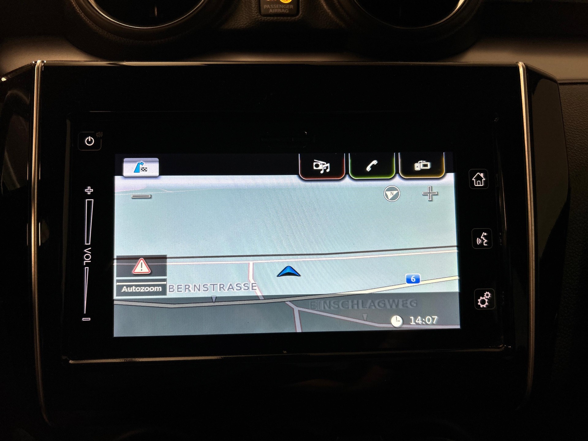 SUZUKI Swift 1.2 Compact Top Hybrid 4x4-image-7