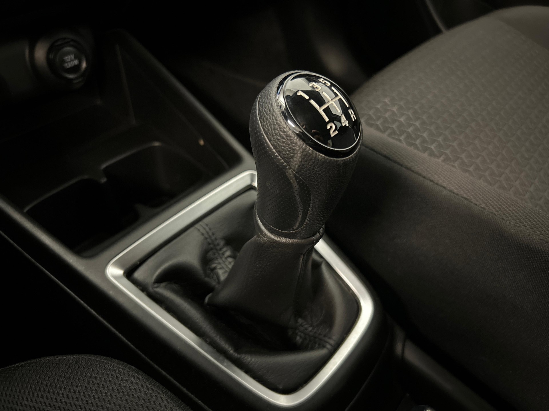 SUZUKI Swift 1.2 Compact Top Hybrid 4x4-image-13