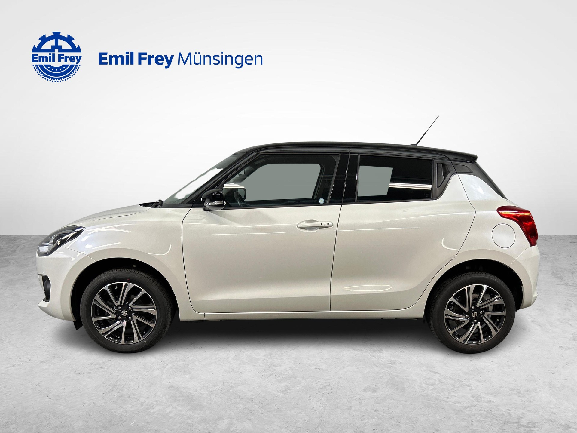 SUZUKI Swift 1.2 Compact Top Hybrid 4x4-image-4