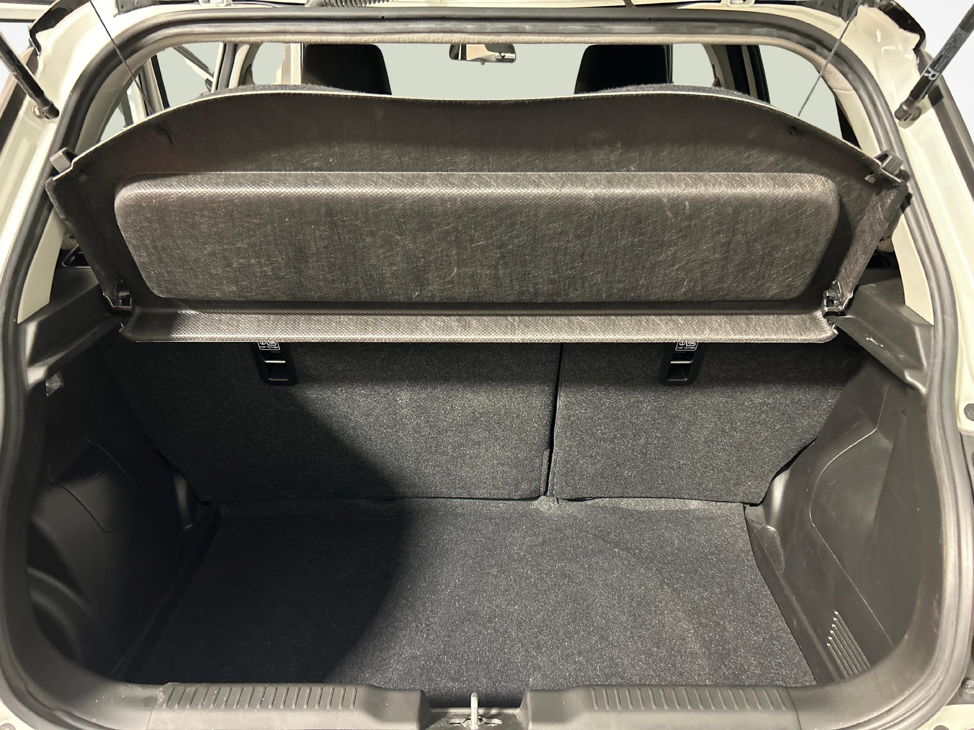 SUZUKI Swift 1.2 Compact Top Hybrid 4x4-image-11