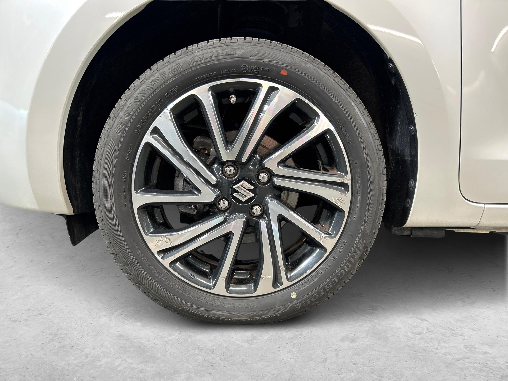 SUZUKI Swift 1.2 Compact Top Hybrid 4x4-image-10