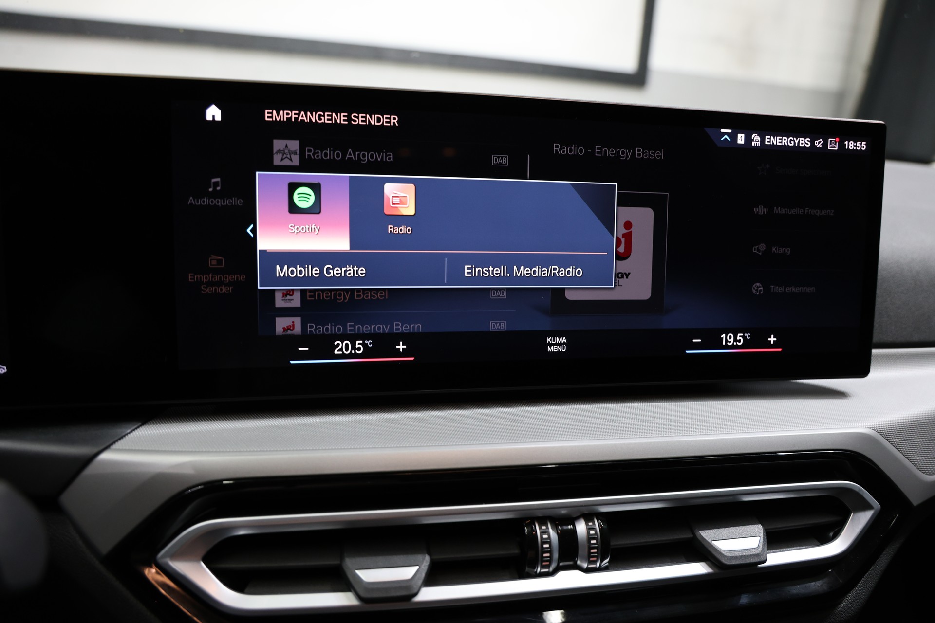BMW 320i xDrive Steptronic G20 LCi Facelift-image-19