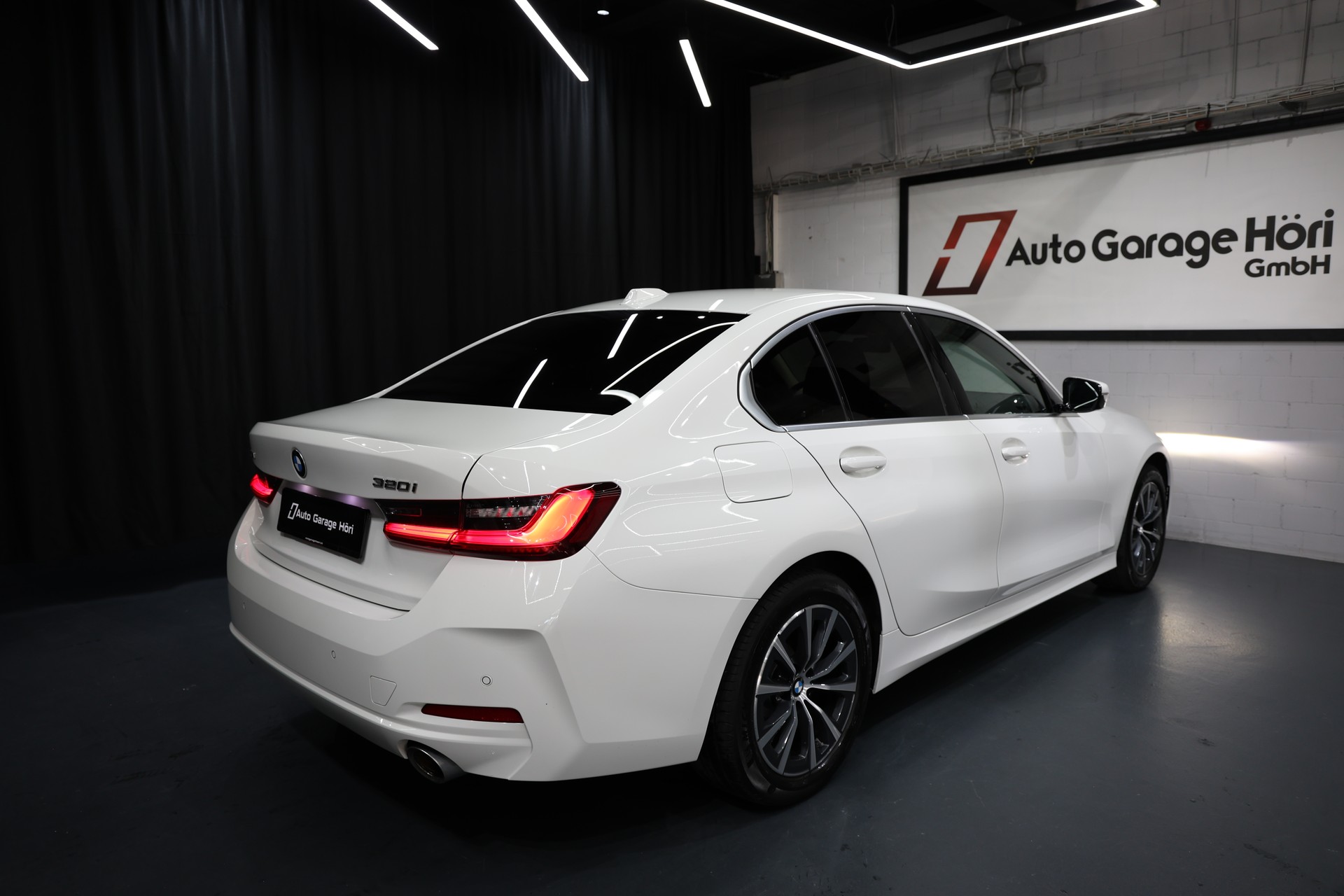 BMW 320i xDrive Steptronic G20 LCi Facelift-image-13