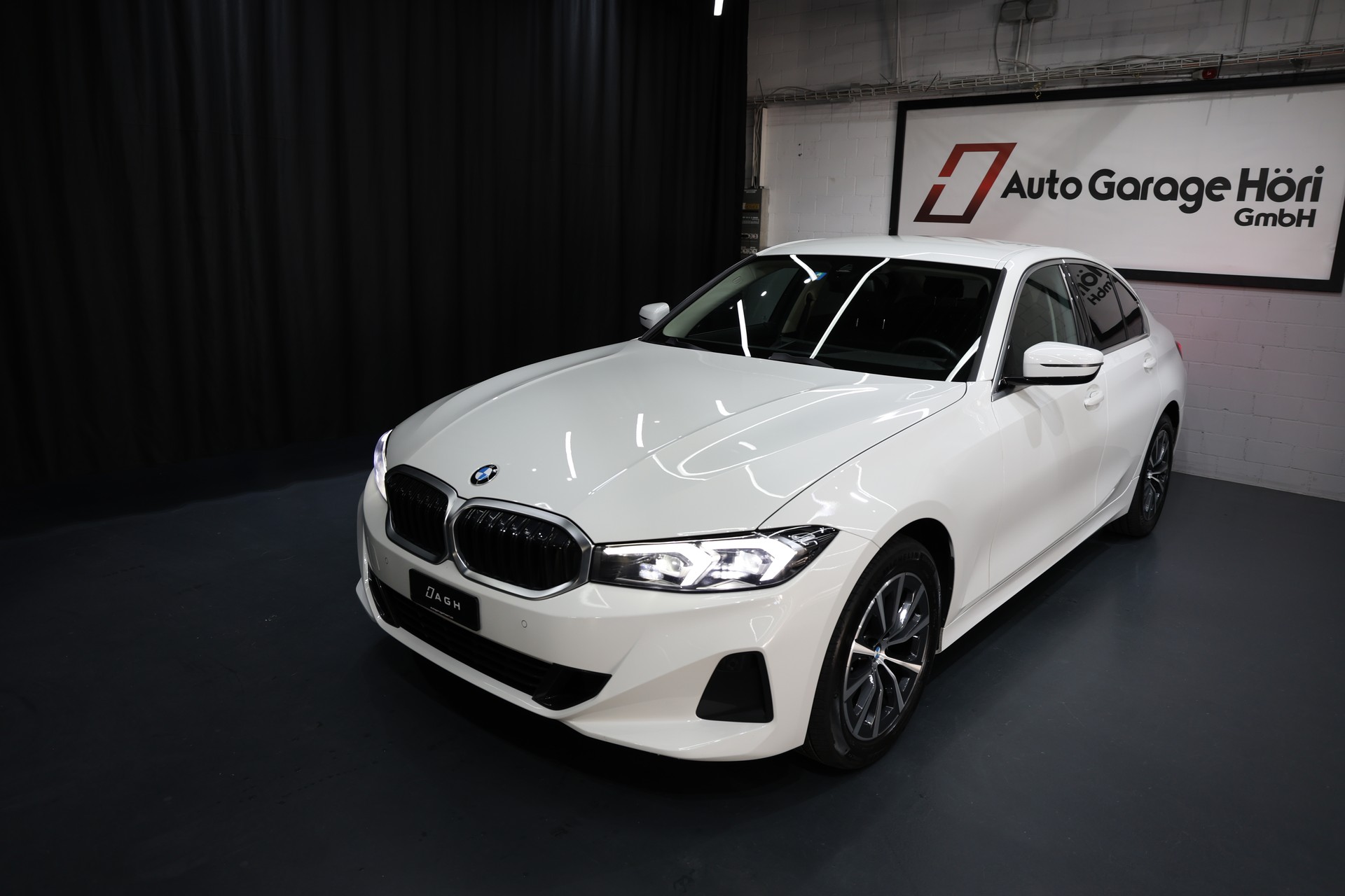 BMW 320i xDrive Steptronic G20 LCi Facelift-image-7