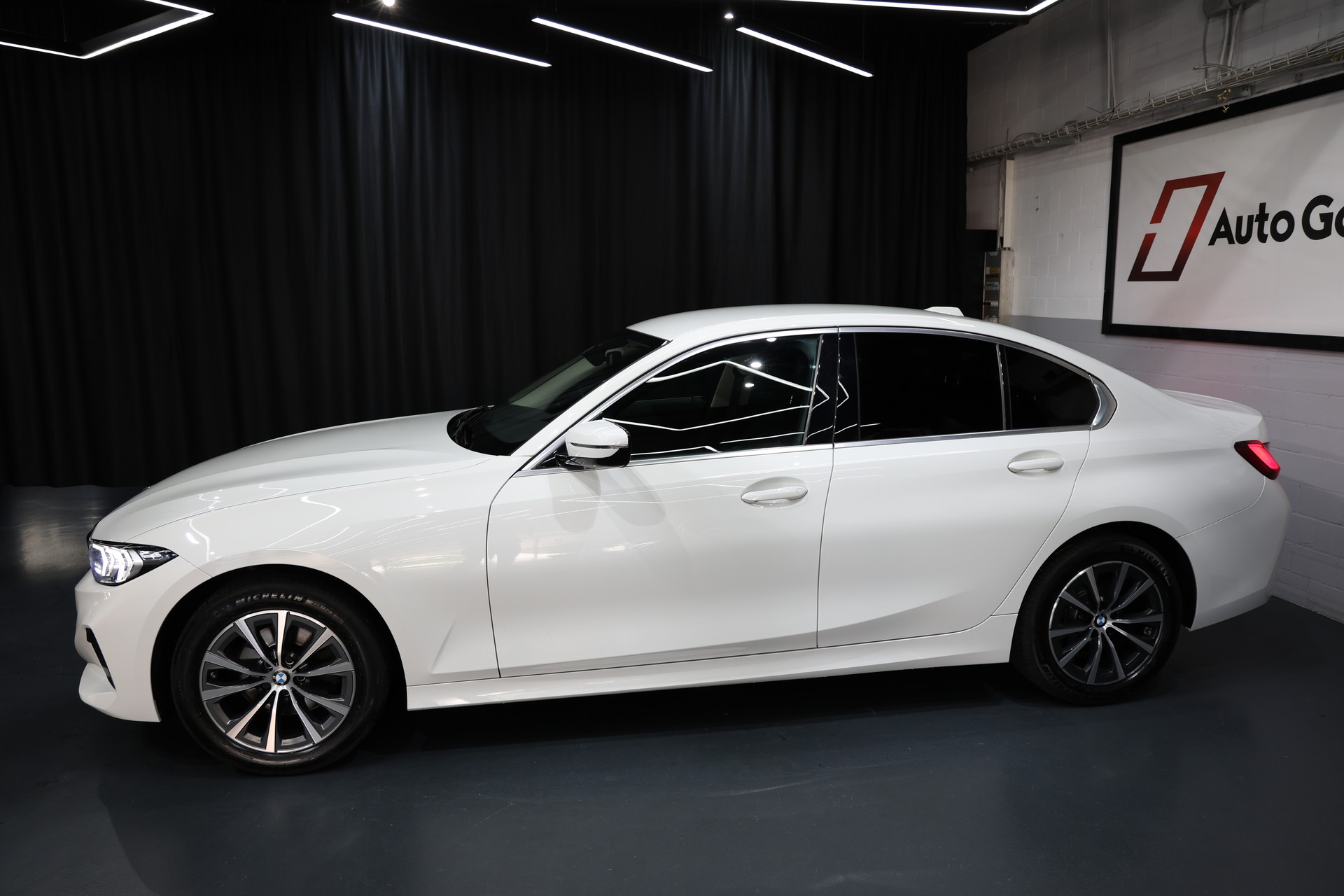 BMW 320i xDrive Steptronic G20 LCi Facelift-image-6