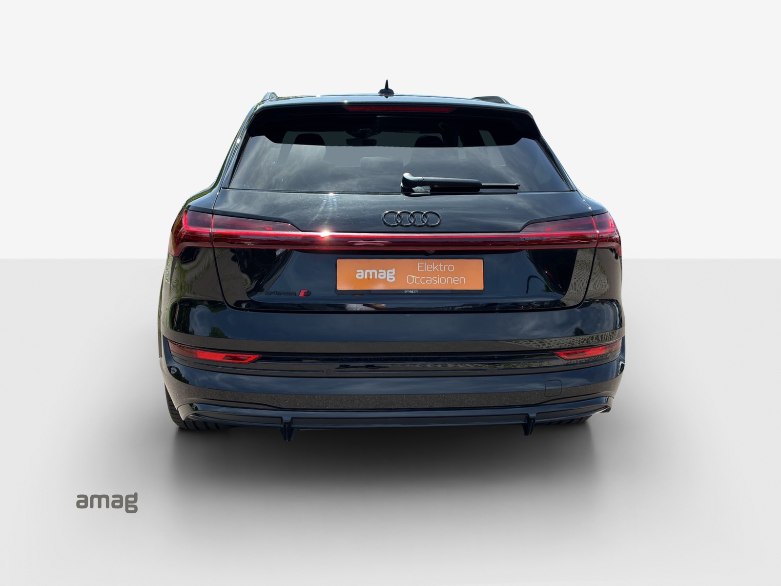 AUDI e-tron S quattro-image-3