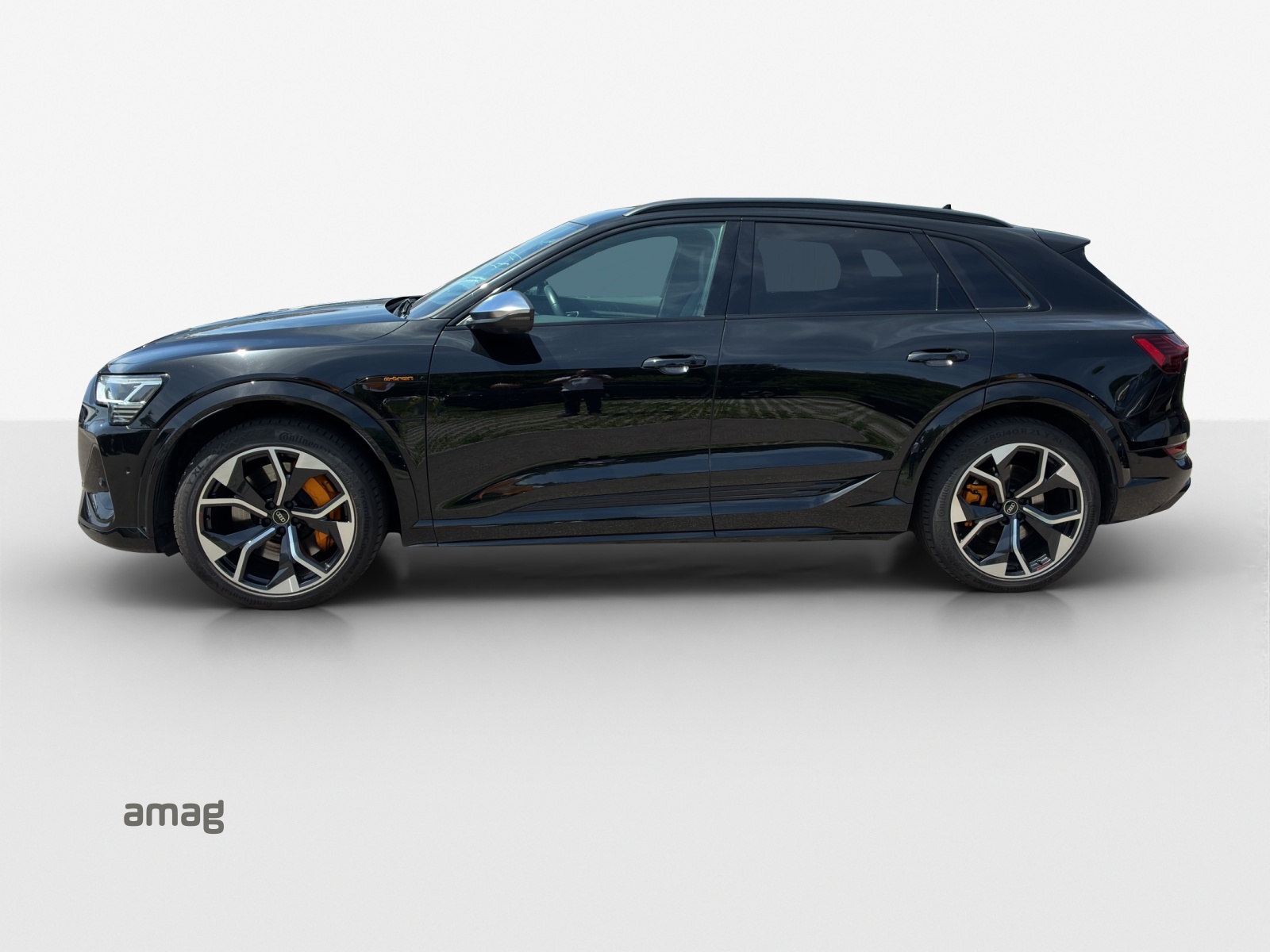 AUDI e-tron S quattro-image-1