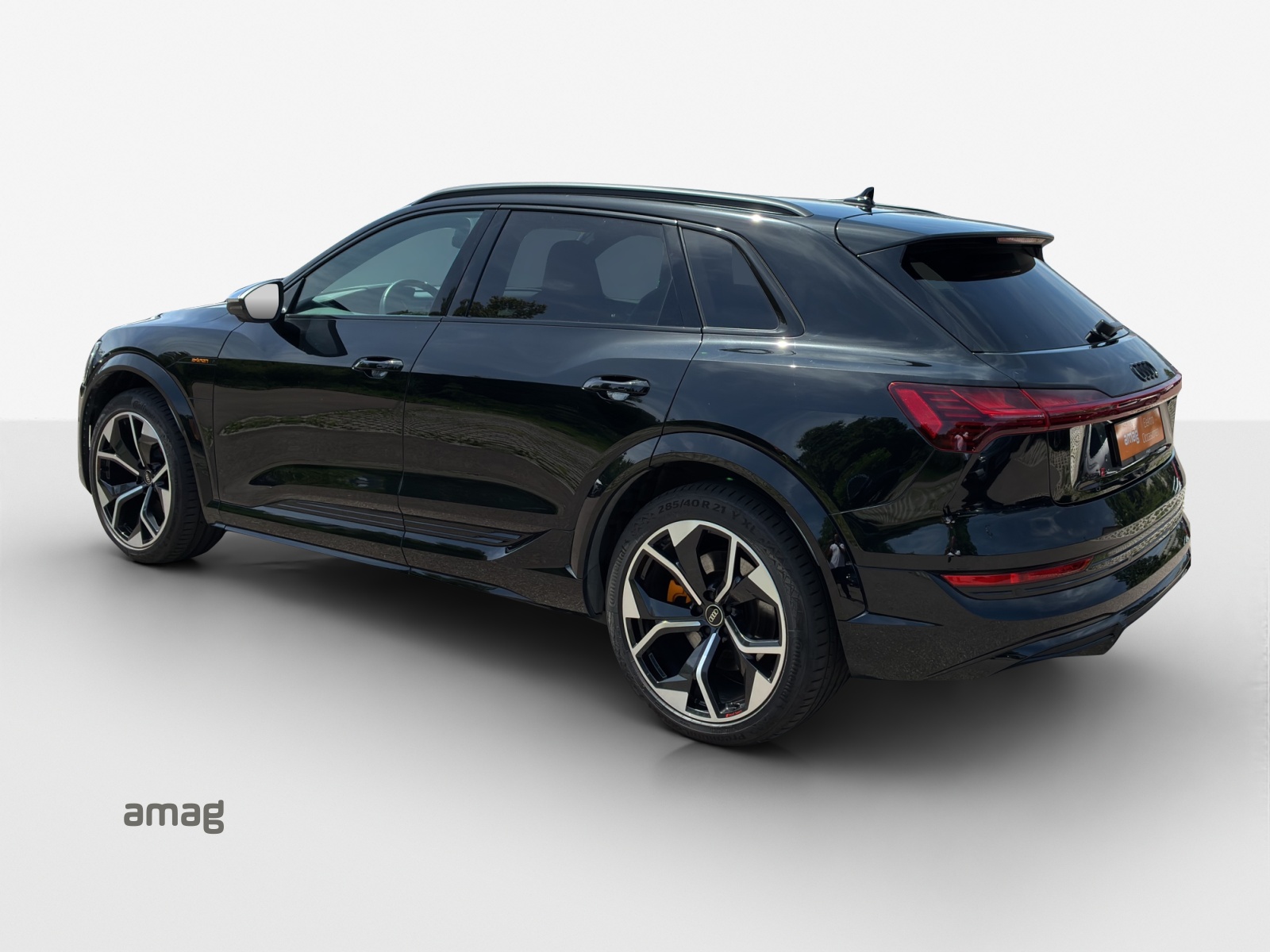 AUDI e-tron S quattro-image-2