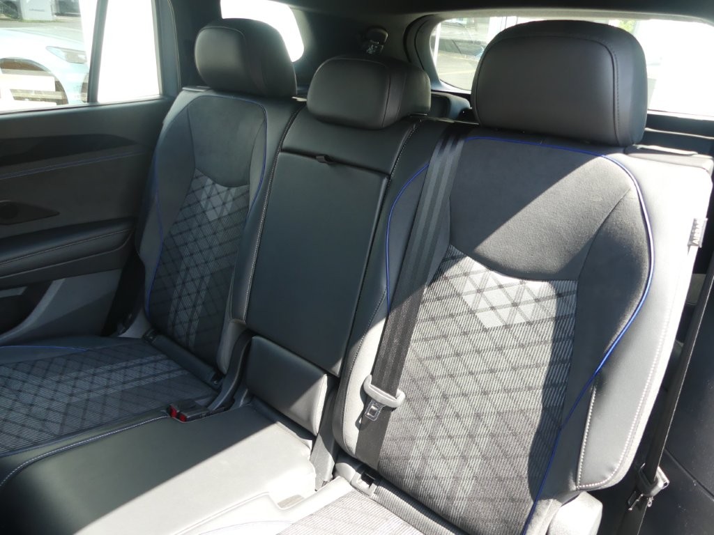 VW Tayron 2.0 TSI R-Line DSG 4Motion-image-11