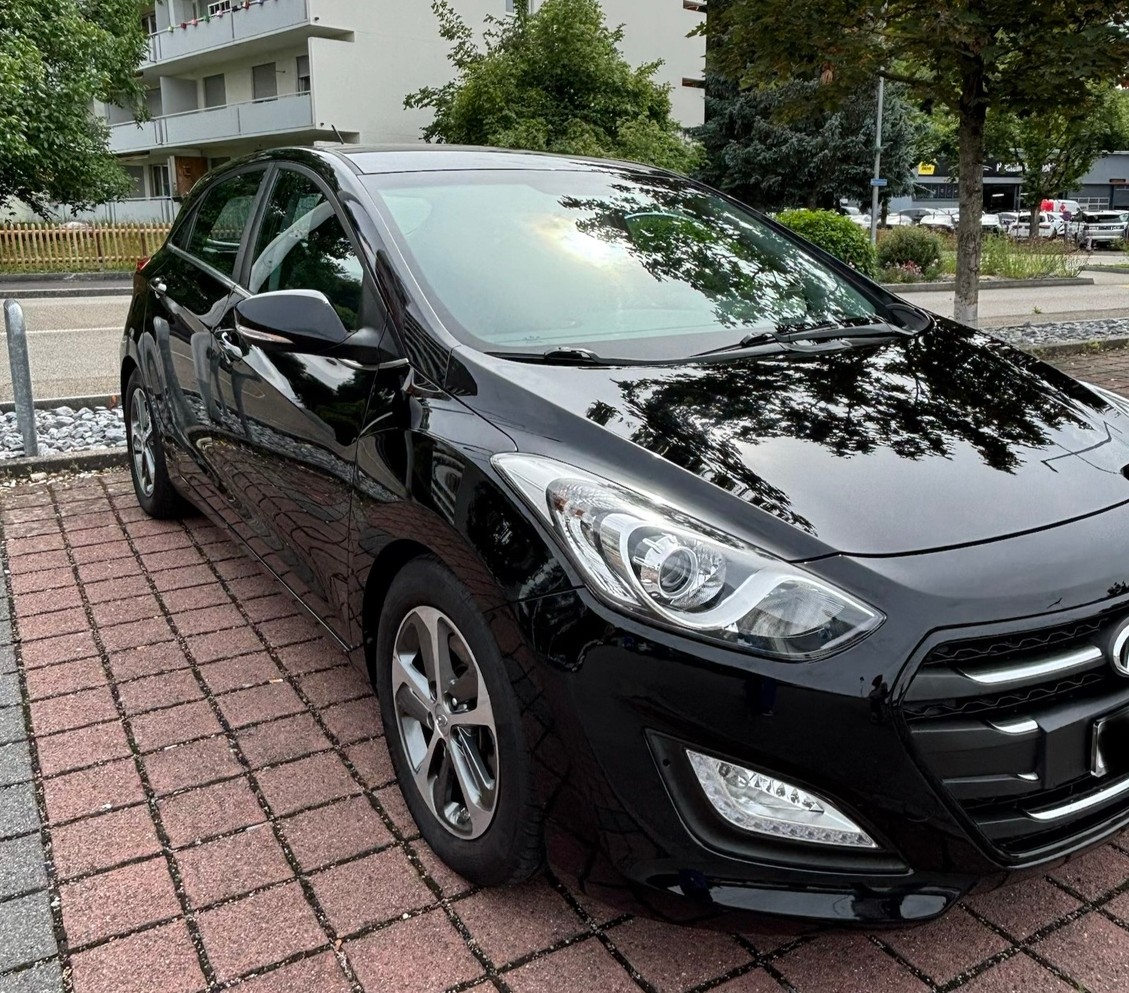 HYUNDAI 1.6 GDi Plena-image-1