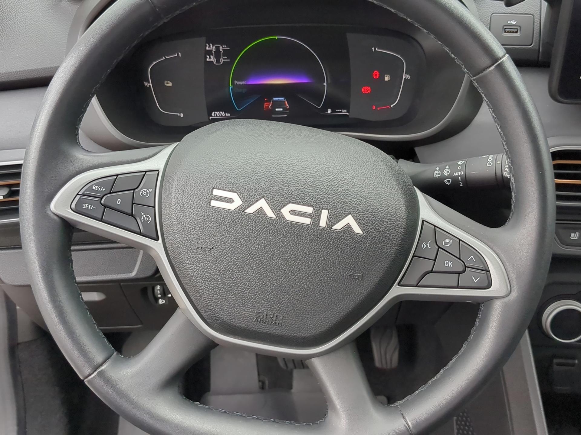 DACIA Jogger HEV 140 Extreme-image-9