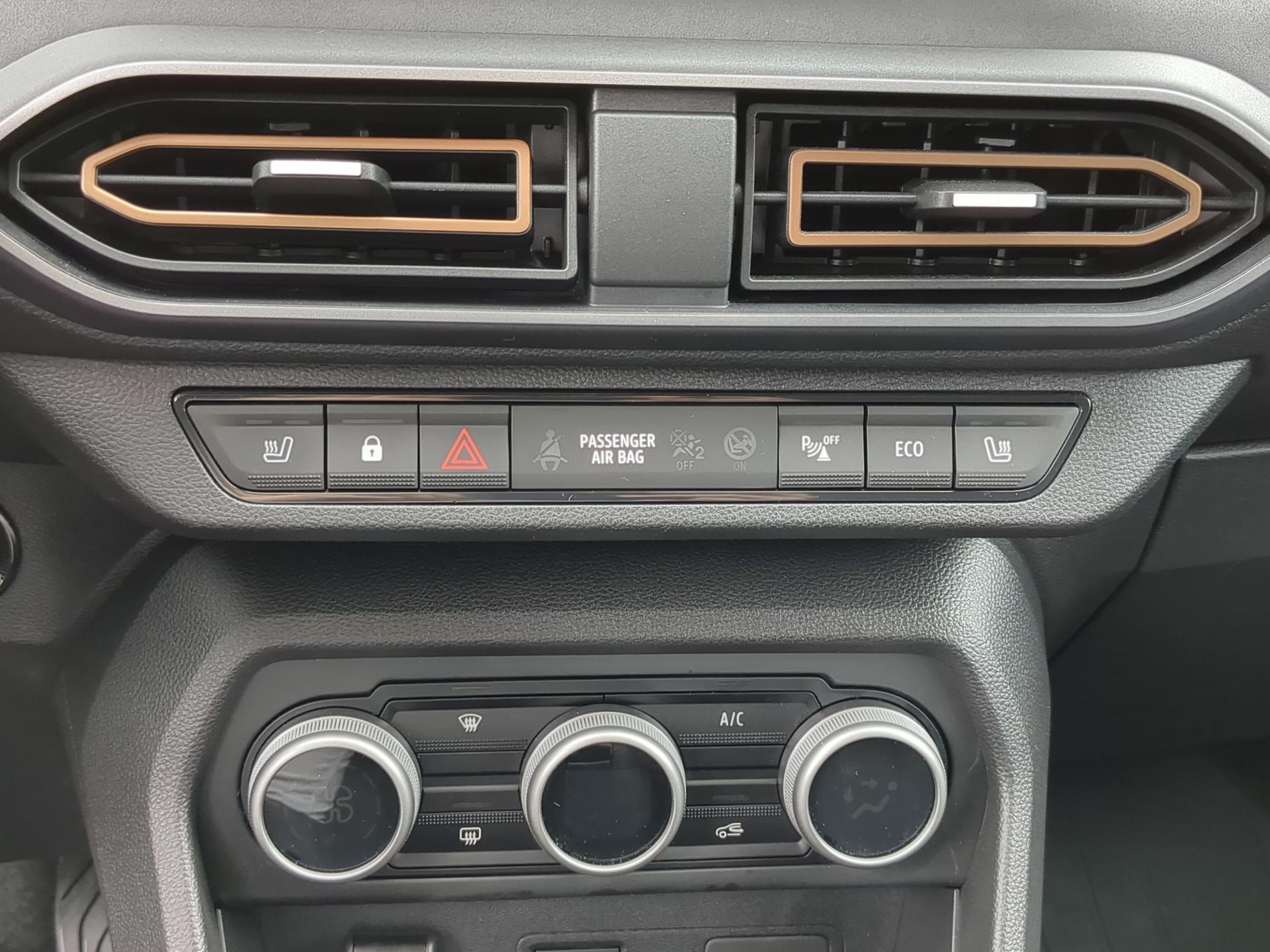 DACIA Jogger HEV 140 Extreme-image-18