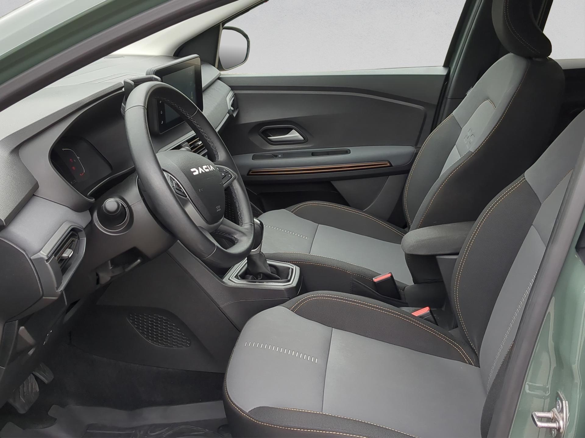 DACIA Jogger HEV 140 Extreme-image-8