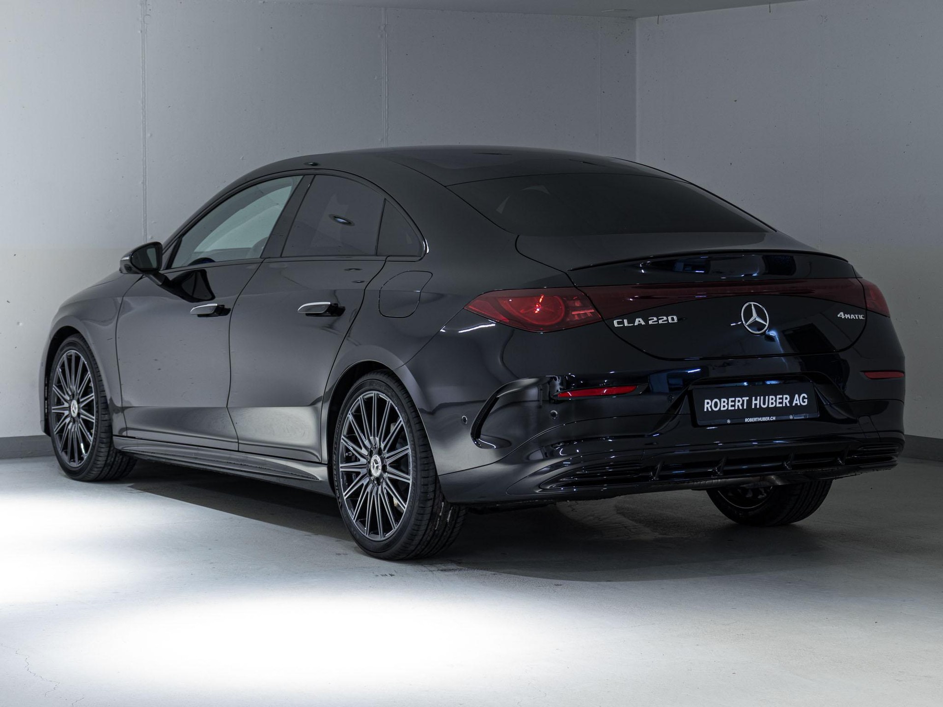 MERCEDES-BENZ CLA 220 4MATIC-image-3