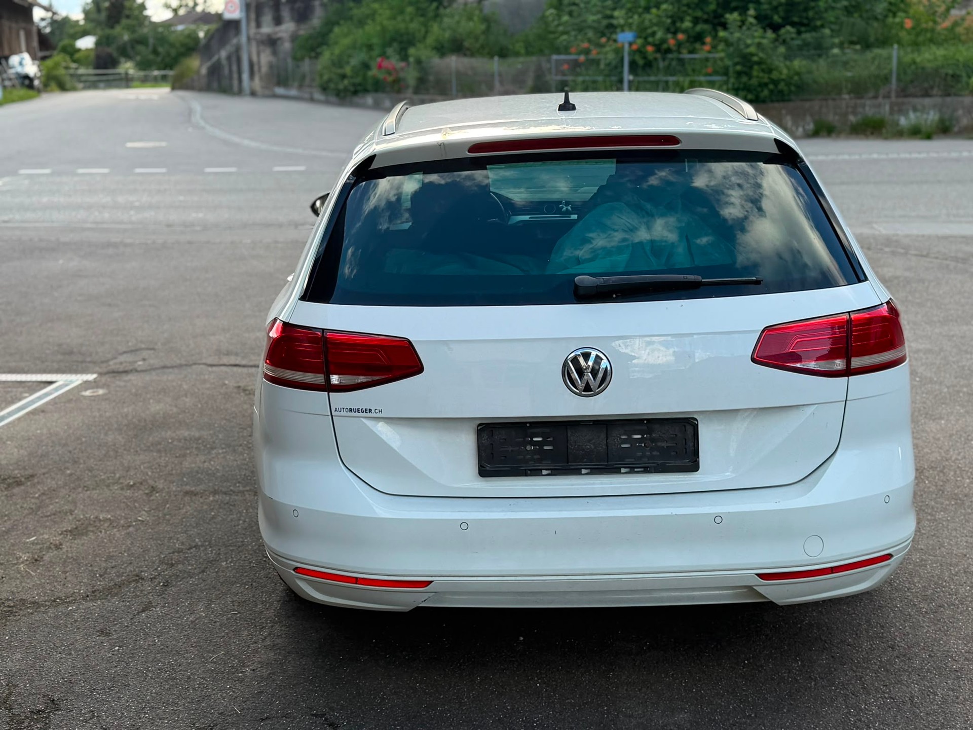 VW Passat Variant 2.0 TDI BMT Comfortline DSG-image-3