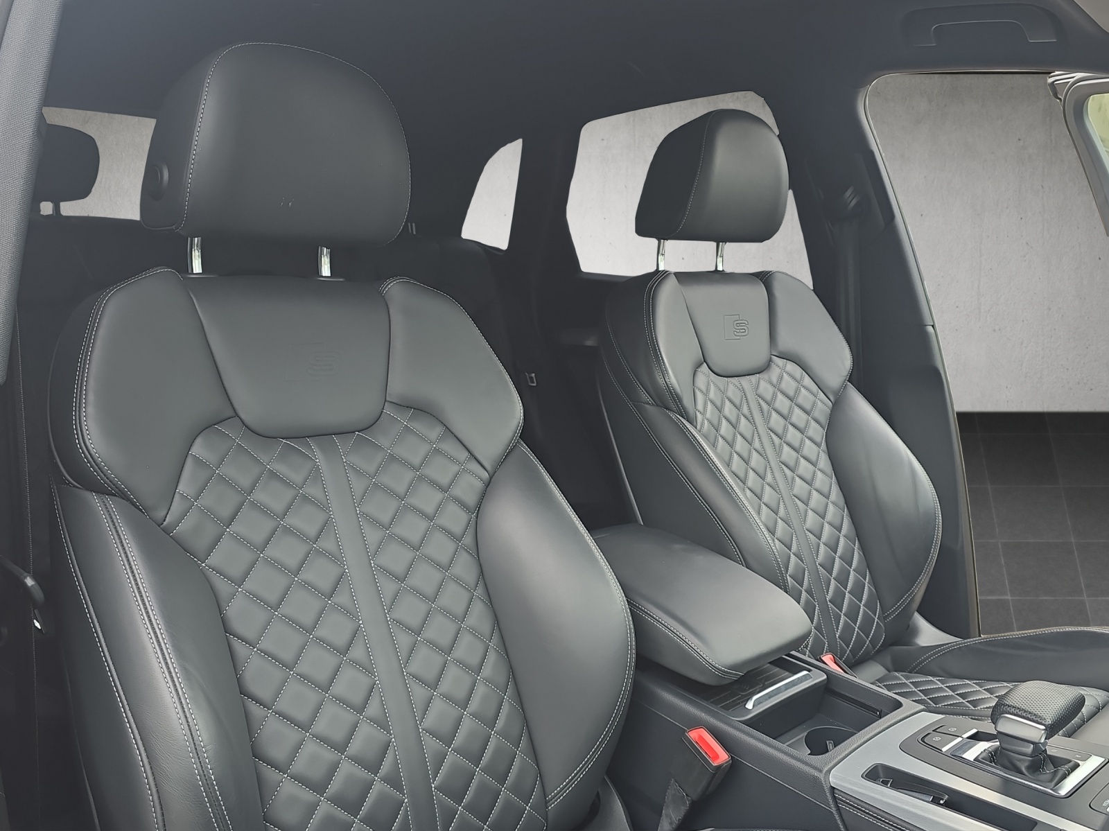 AUDI Q5 2.0 TDI sport quattro S-tronic-image-11