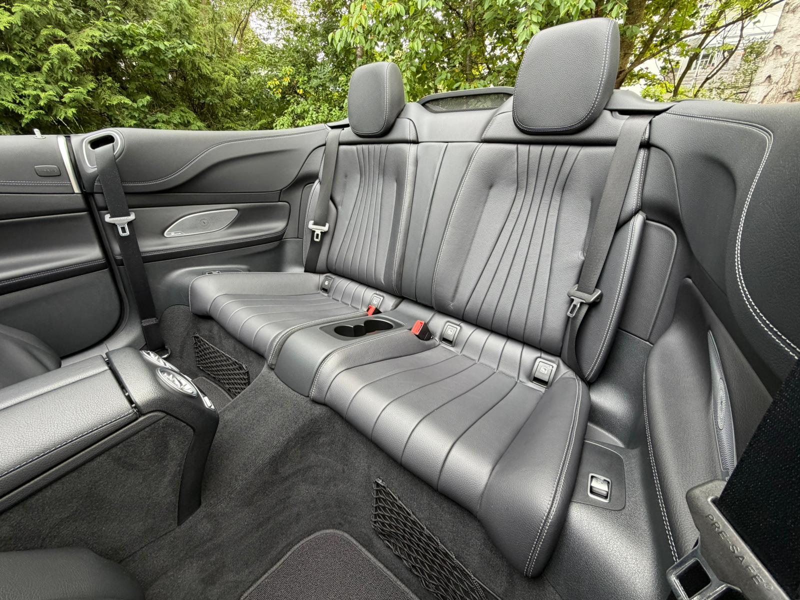 MERCEDES-BENZ E 200 Cabriolet AMG Line 9G-Tronic-image-18