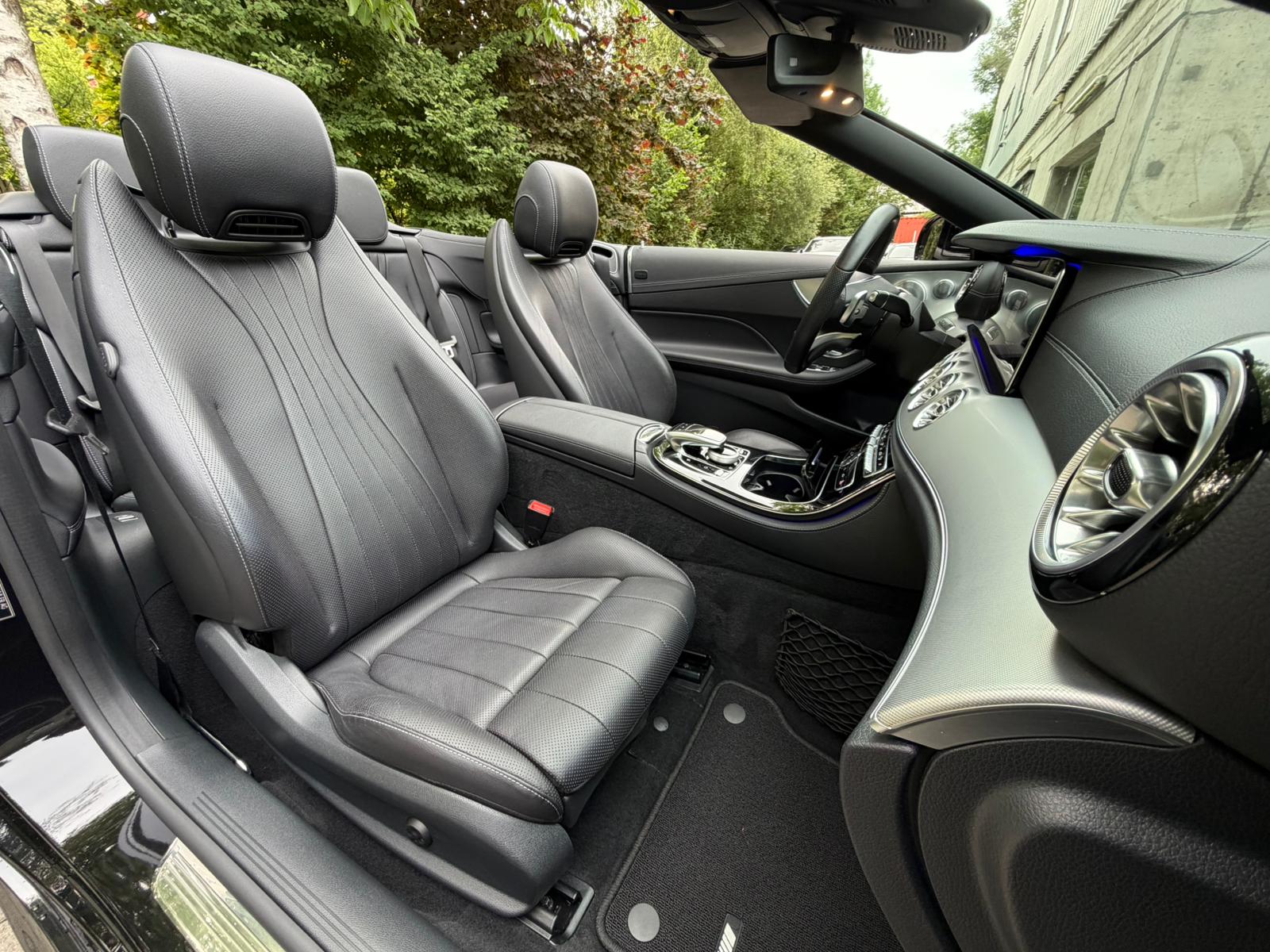 MERCEDES-BENZ E 200 Cabriolet AMG Line 9G-Tronic-image-23