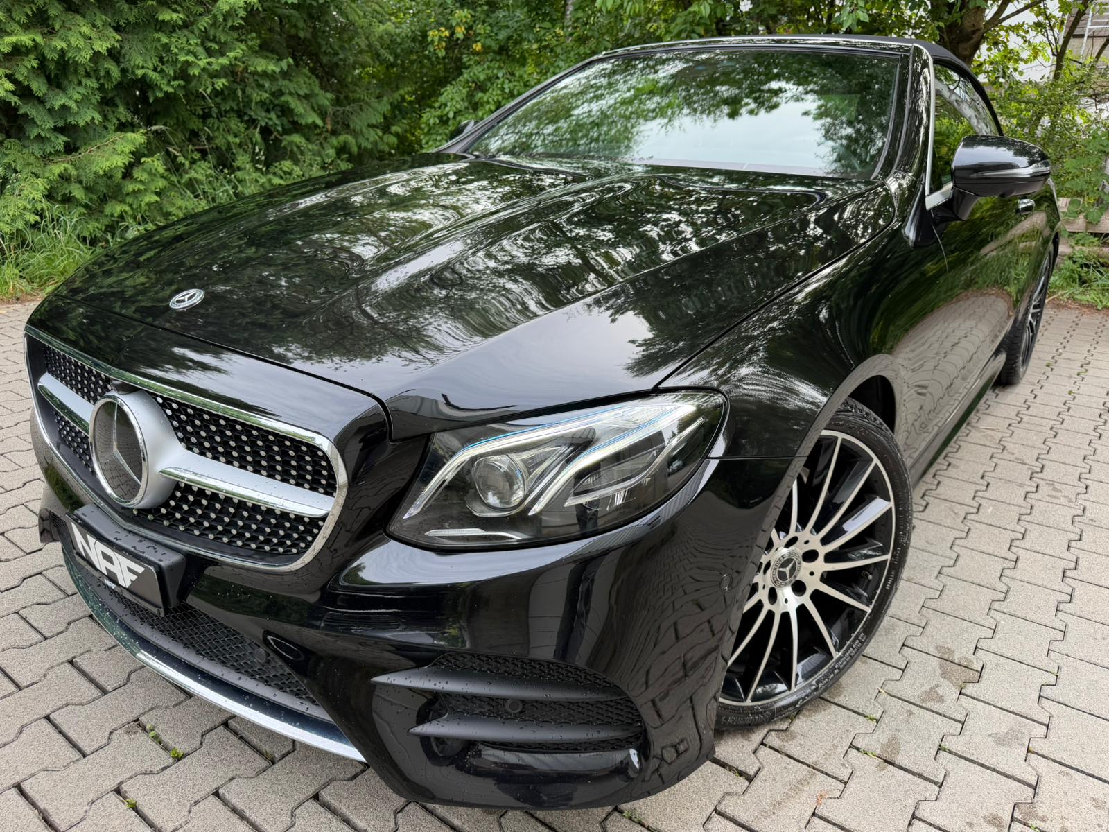 MERCEDES-BENZ E 200 Cabriolet AMG Line 9G-Tronic-image-0