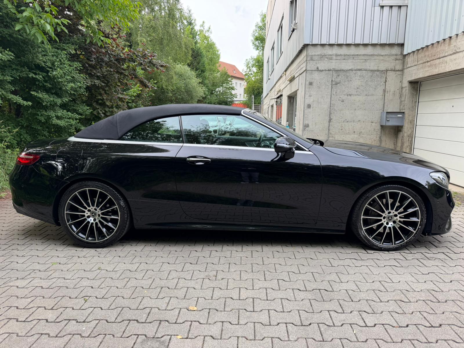 MERCEDES-BENZ E 200 Cabriolet AMG Line 9G-Tronic-image-7