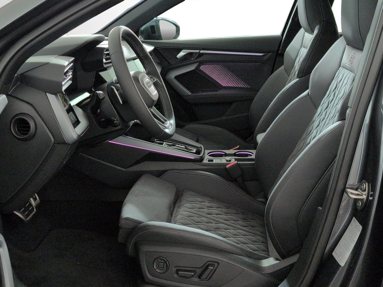 AUDI A3 Sportback TFSI 150 kW quattro S line S tronic-image-5