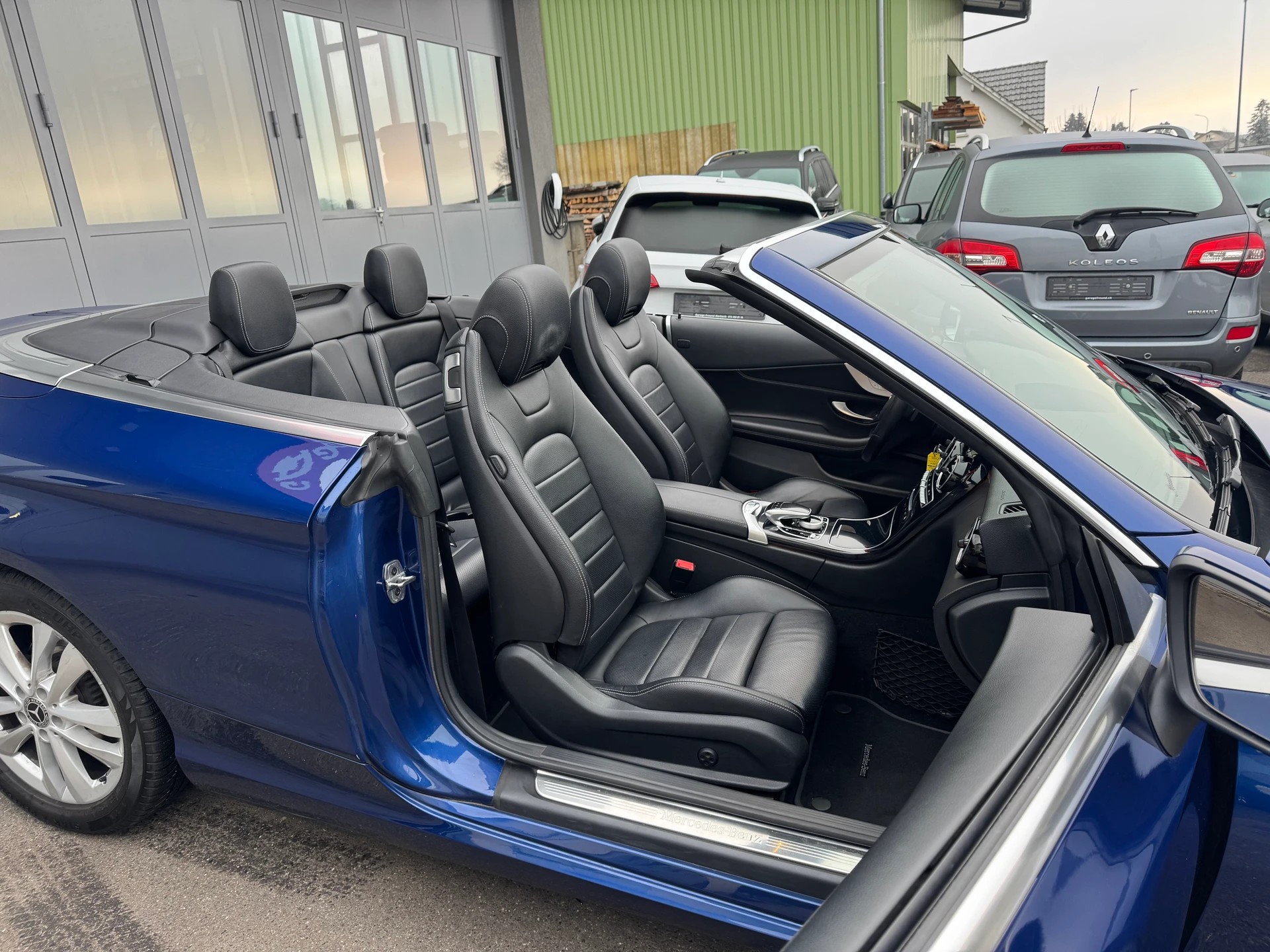 MERCEDES-BENZ C 180 Cabriolet 9G-Tronic-image-15