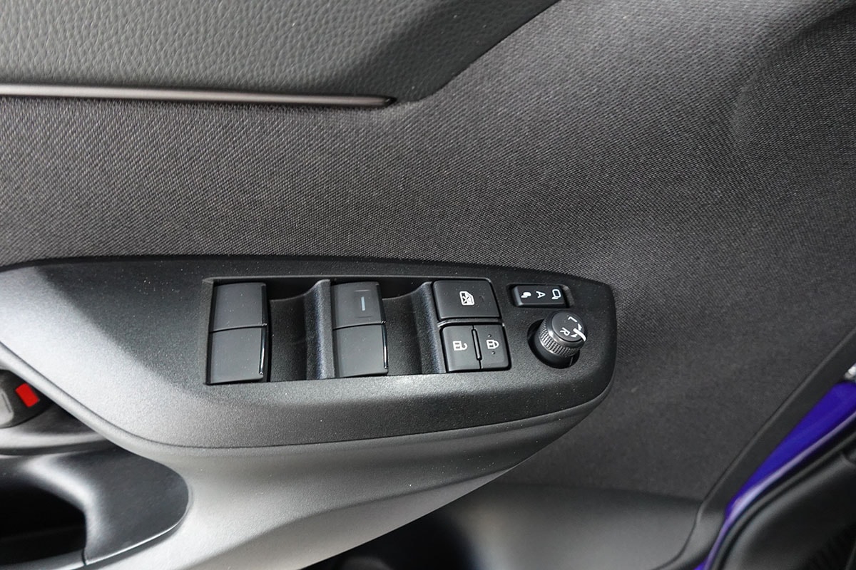 TOYOTA Yaris Cross 1.5 GR Sport e-CVT-image-18