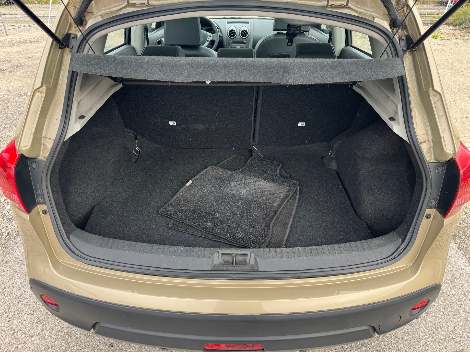 NISSAN Qashqai 2.0 tekna XTronic CVT-image-6