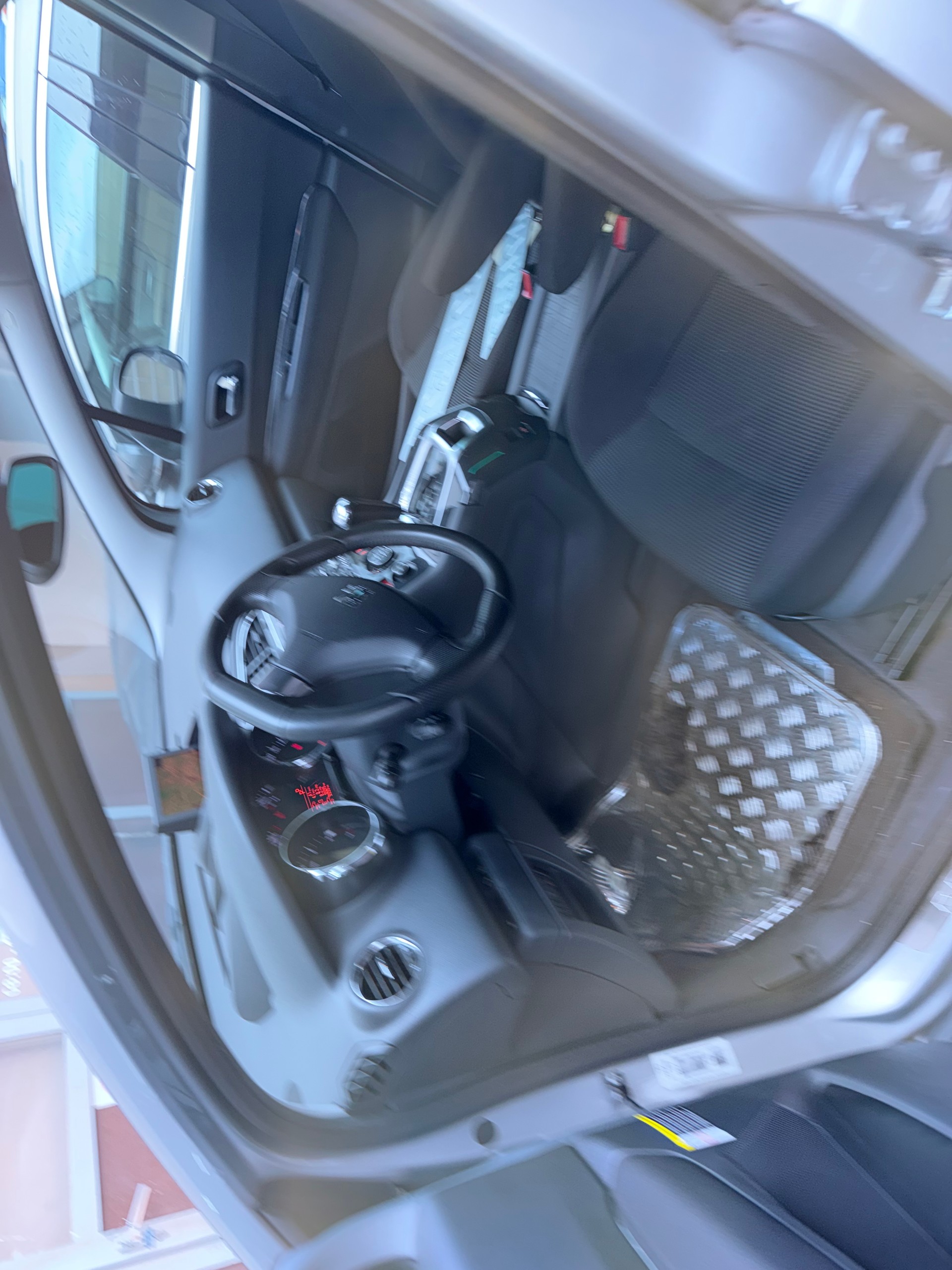 PEUGEOT 5008 1.6 16V T Sport Pack Automatic-image-6
