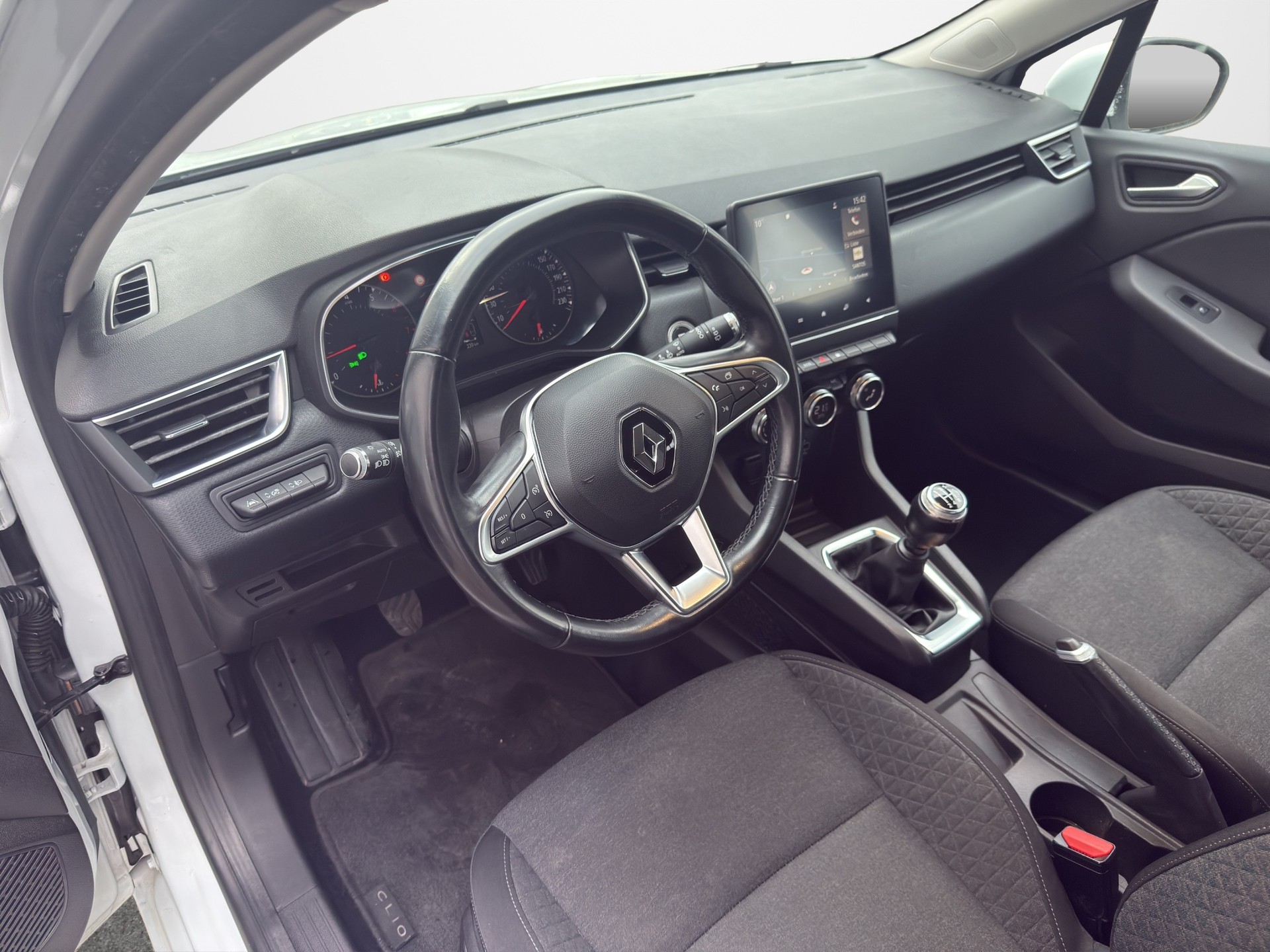 RENAULT Clio 1.0 Business-image-9