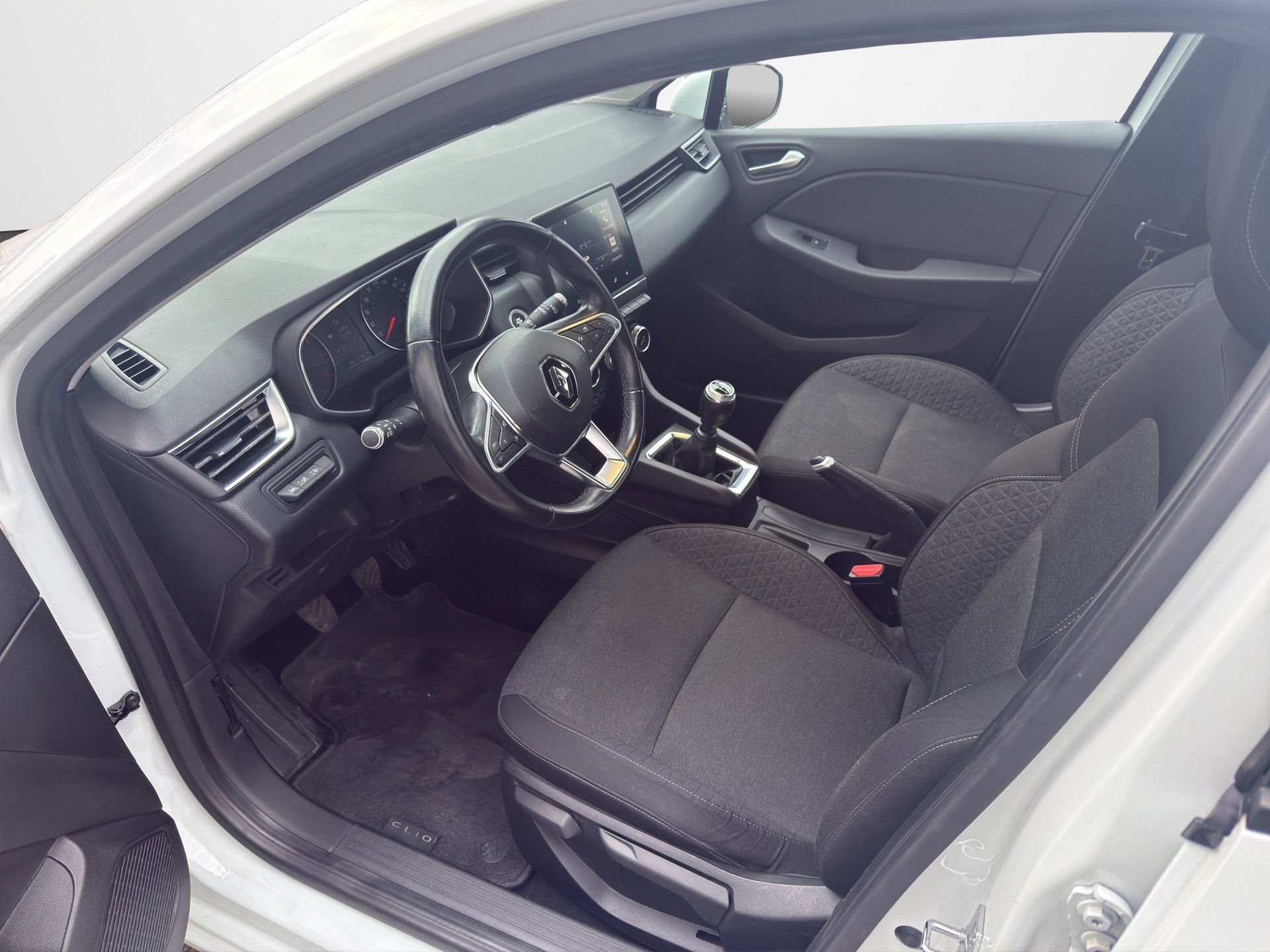 RENAULT Clio 1.0 Business-image-11