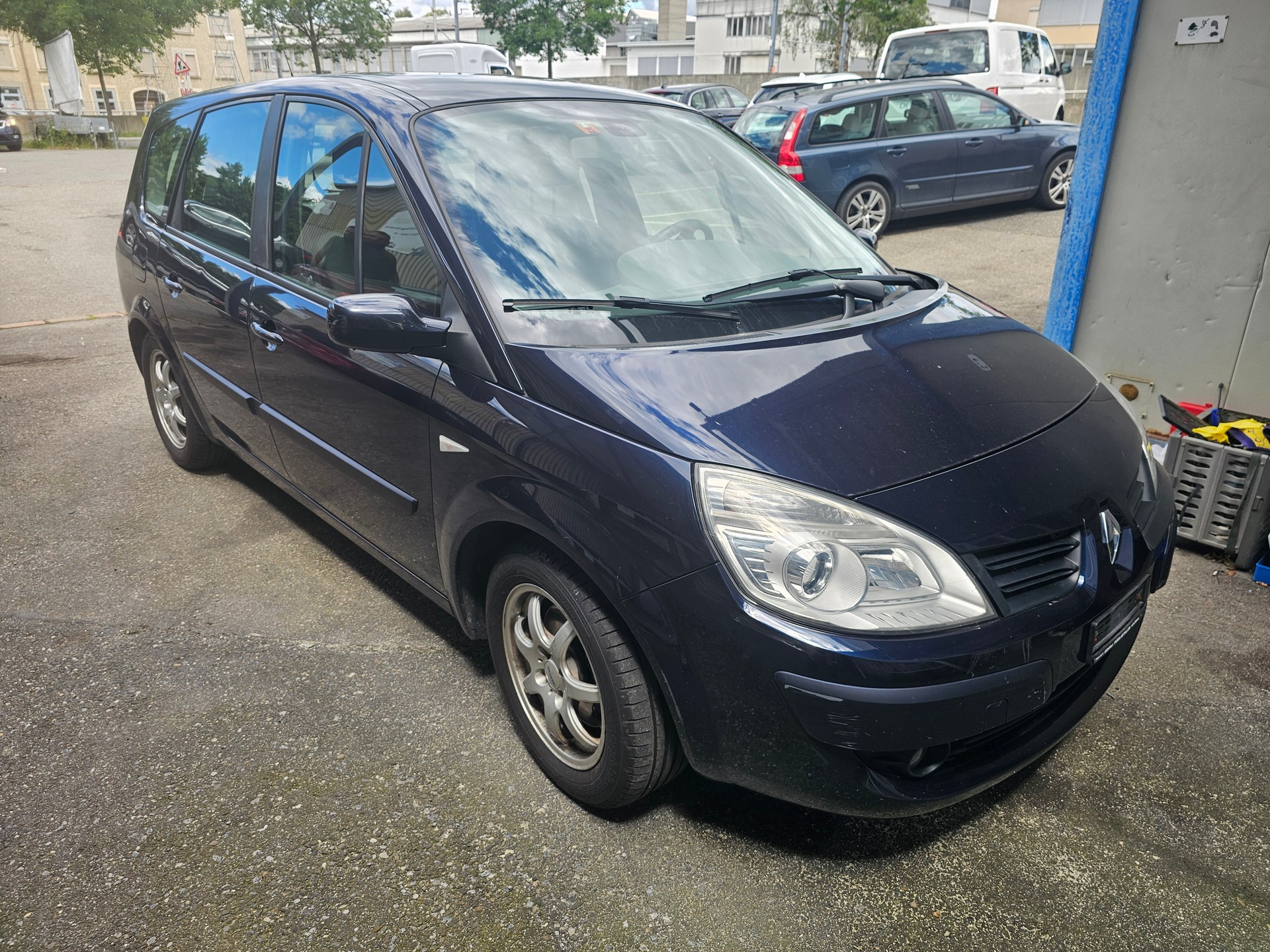RENAULT Grand Scénic 2.0 16V Fairway Automatic-image-1