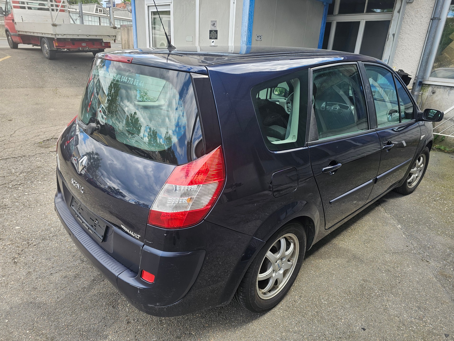 RENAULT Grand Scénic 2.0 16V Fairway Automatic-image-3