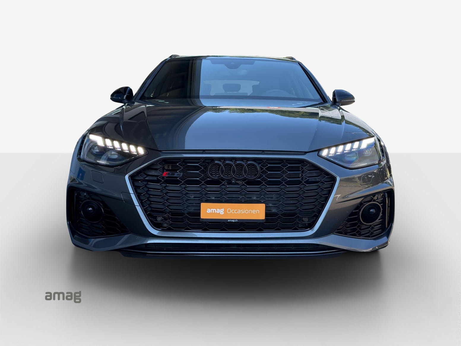 AUDI RS4 Avant quattro tiptronic-image-5