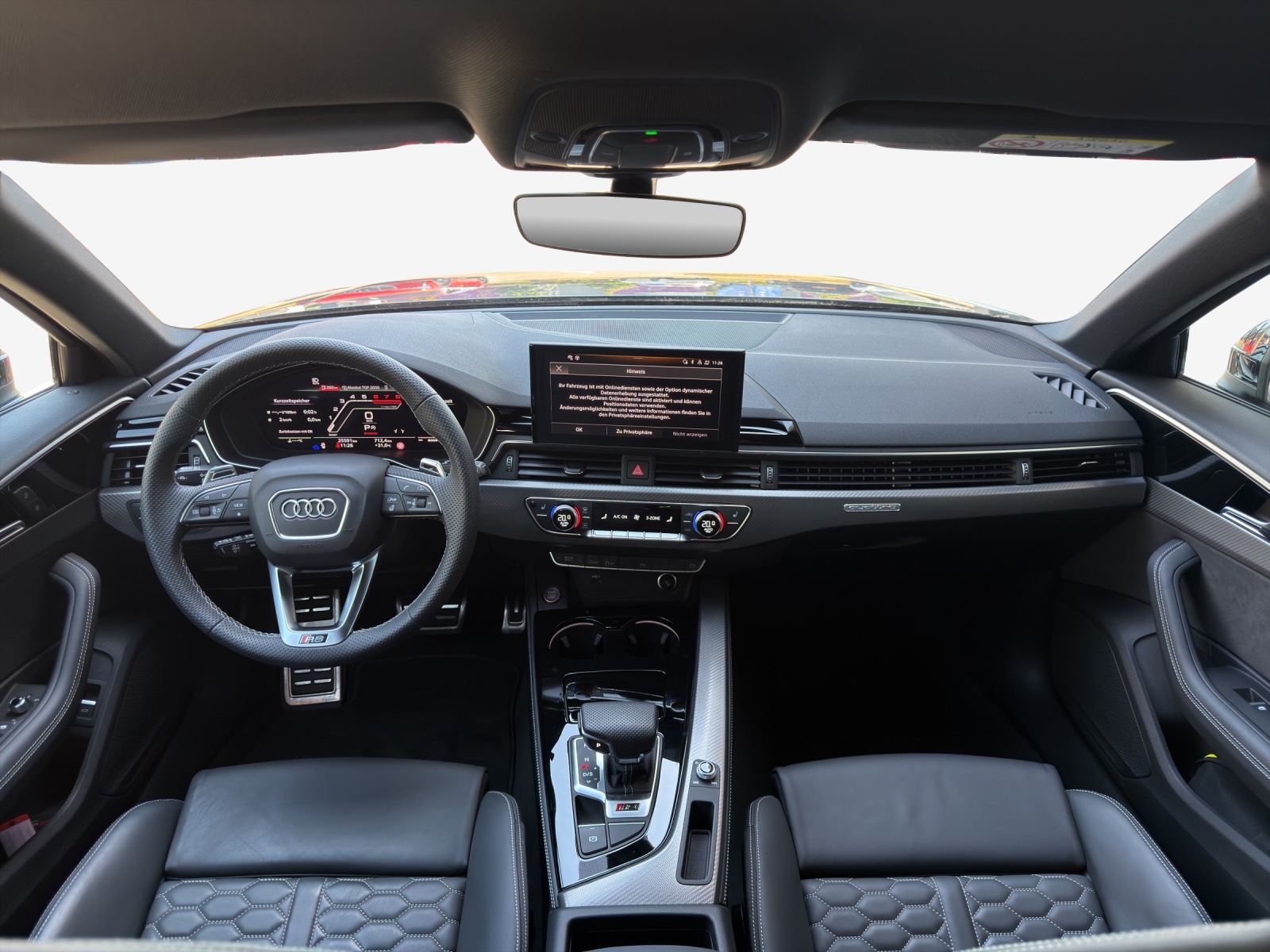AUDI RS4 Avant quattro tiptronic-image-7