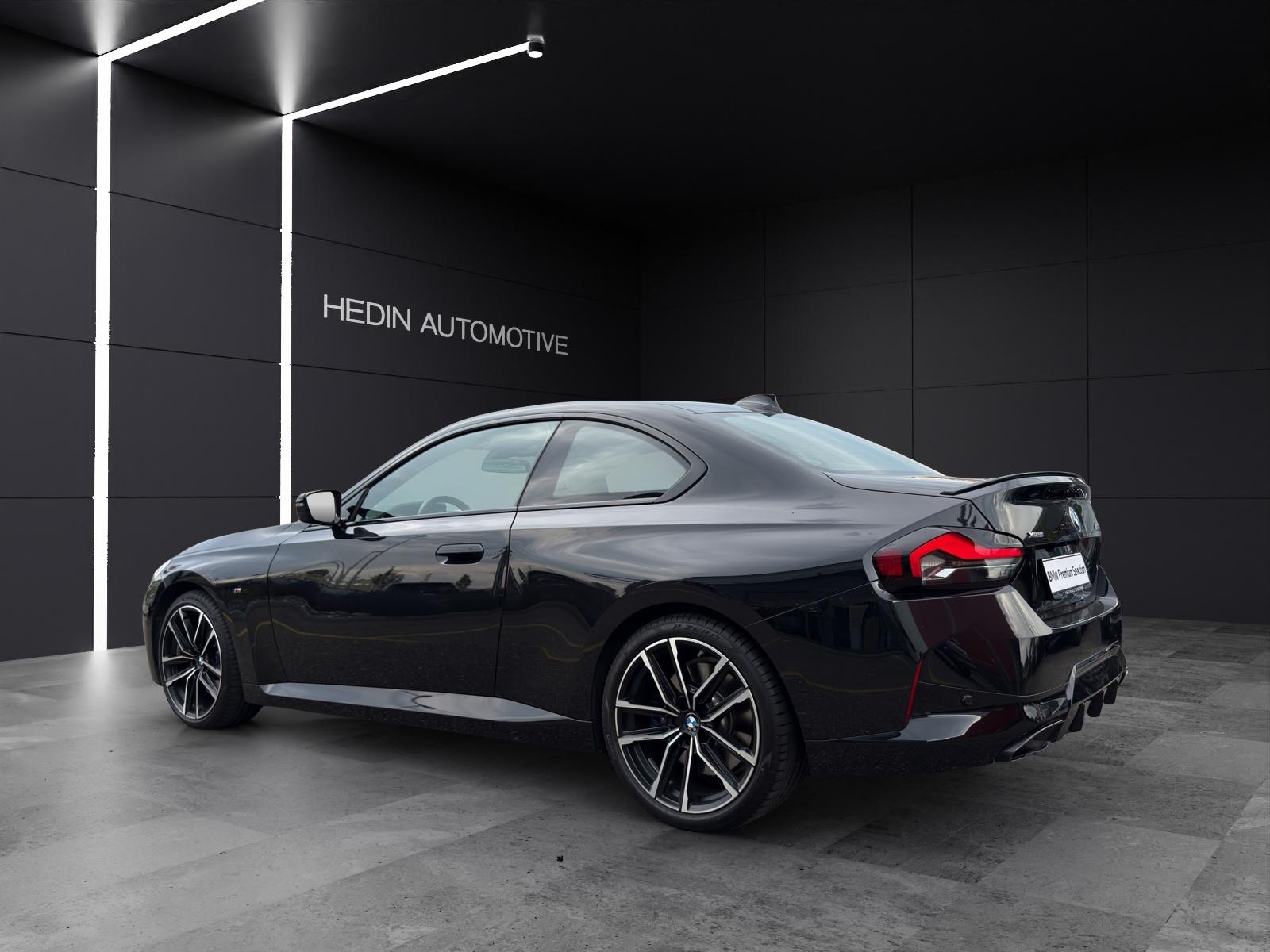 BMW M240i xDrive Coupé-image-3