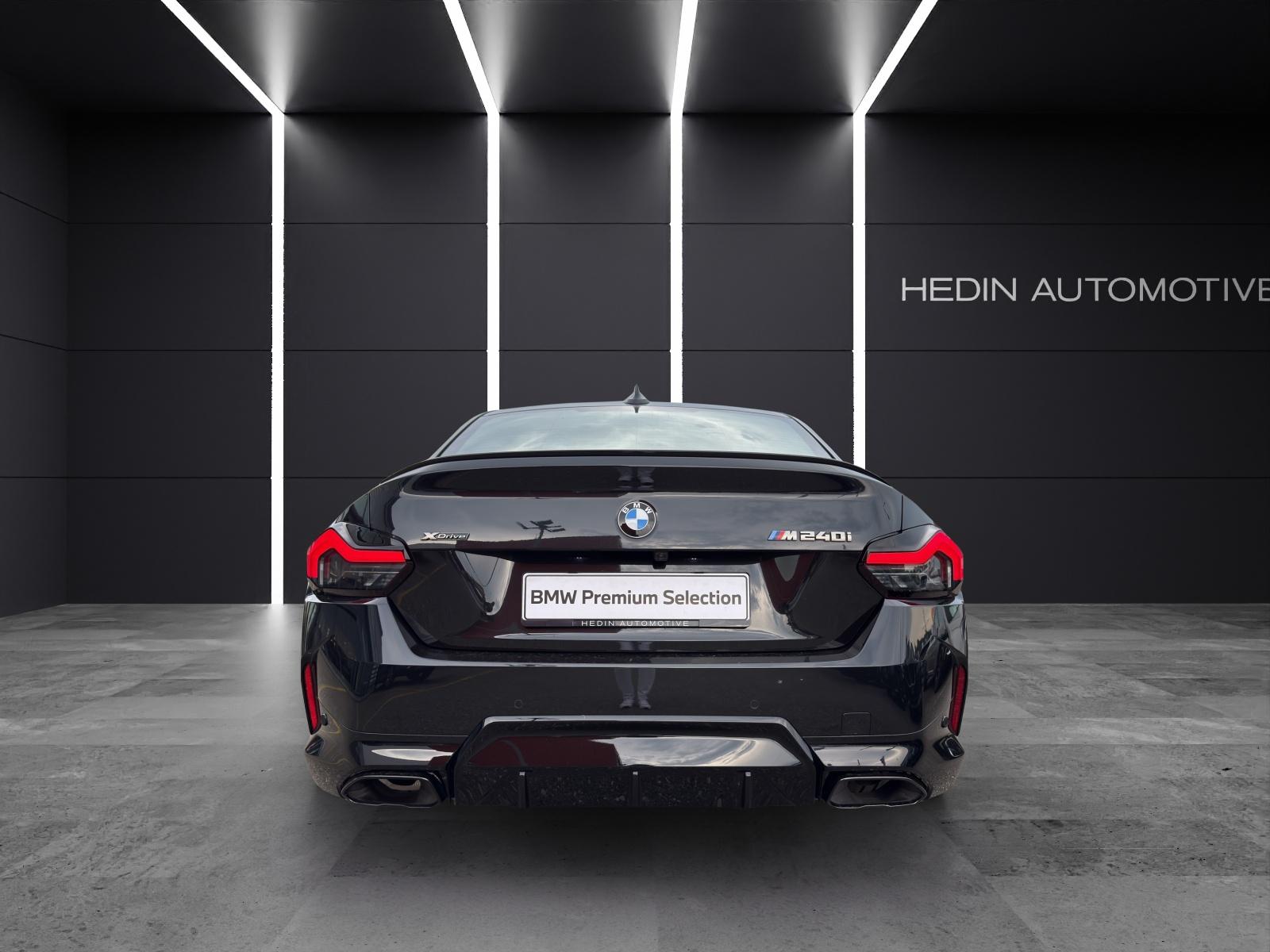 BMW M240i xDrive Coupé-image-4