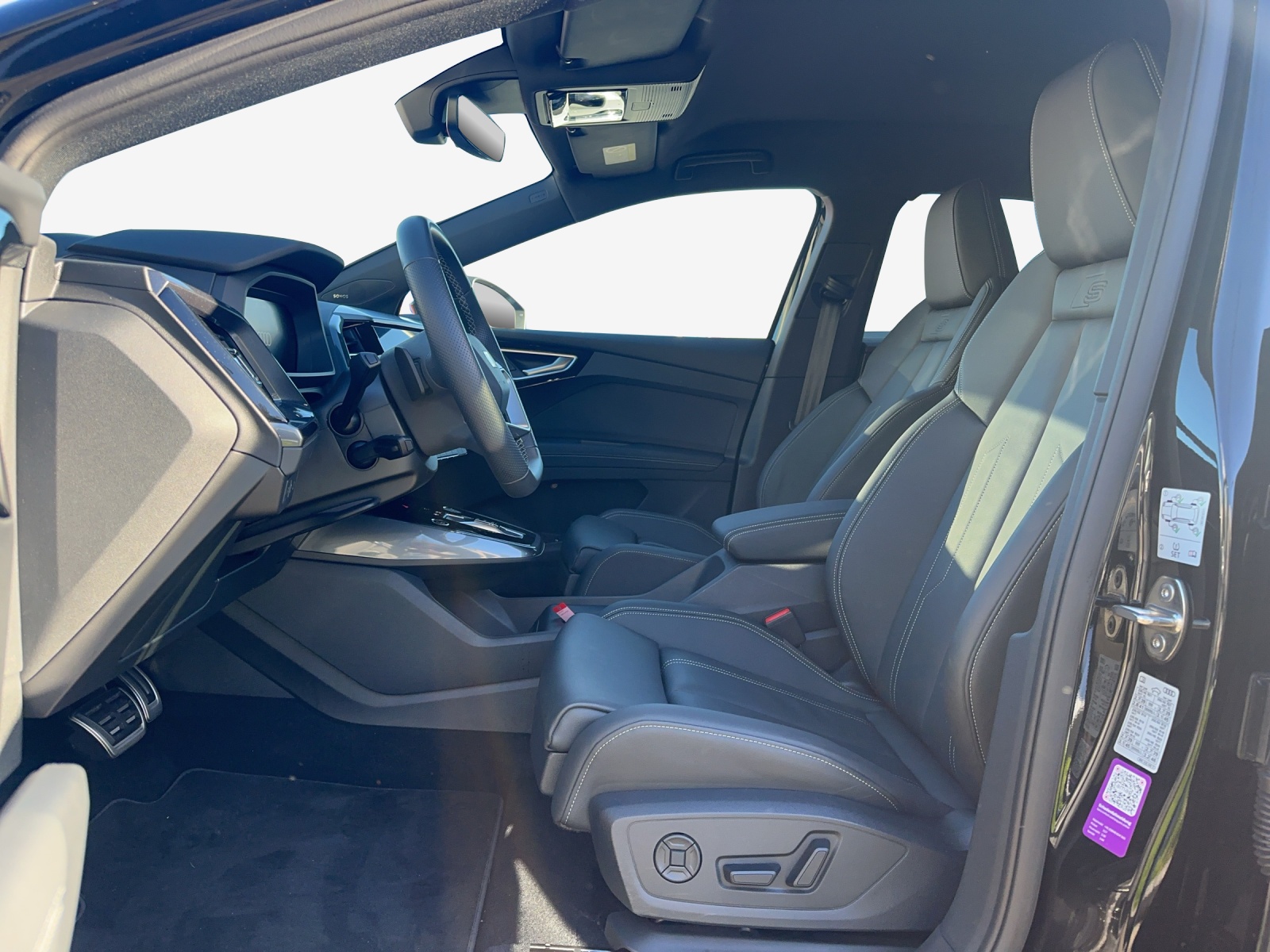 AUDI Q4 e-tron 50 quattro-image-7