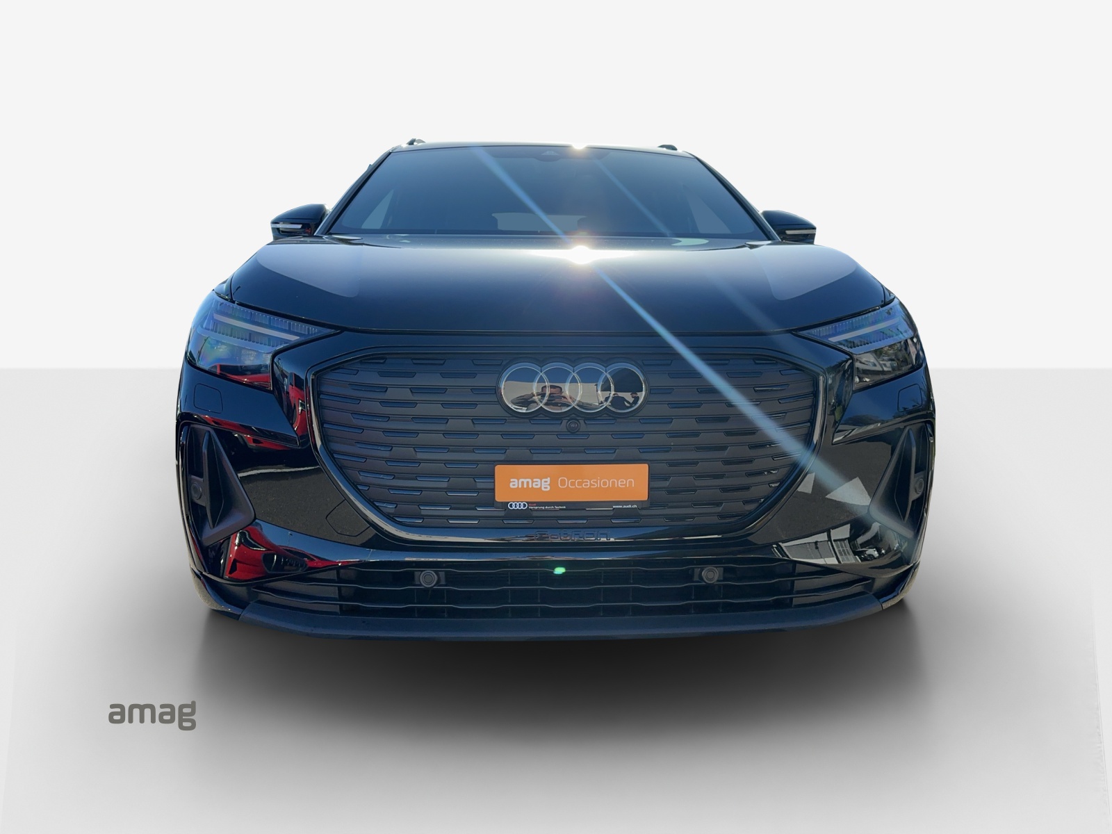AUDI Q4 e-tron 50 quattro-image-6